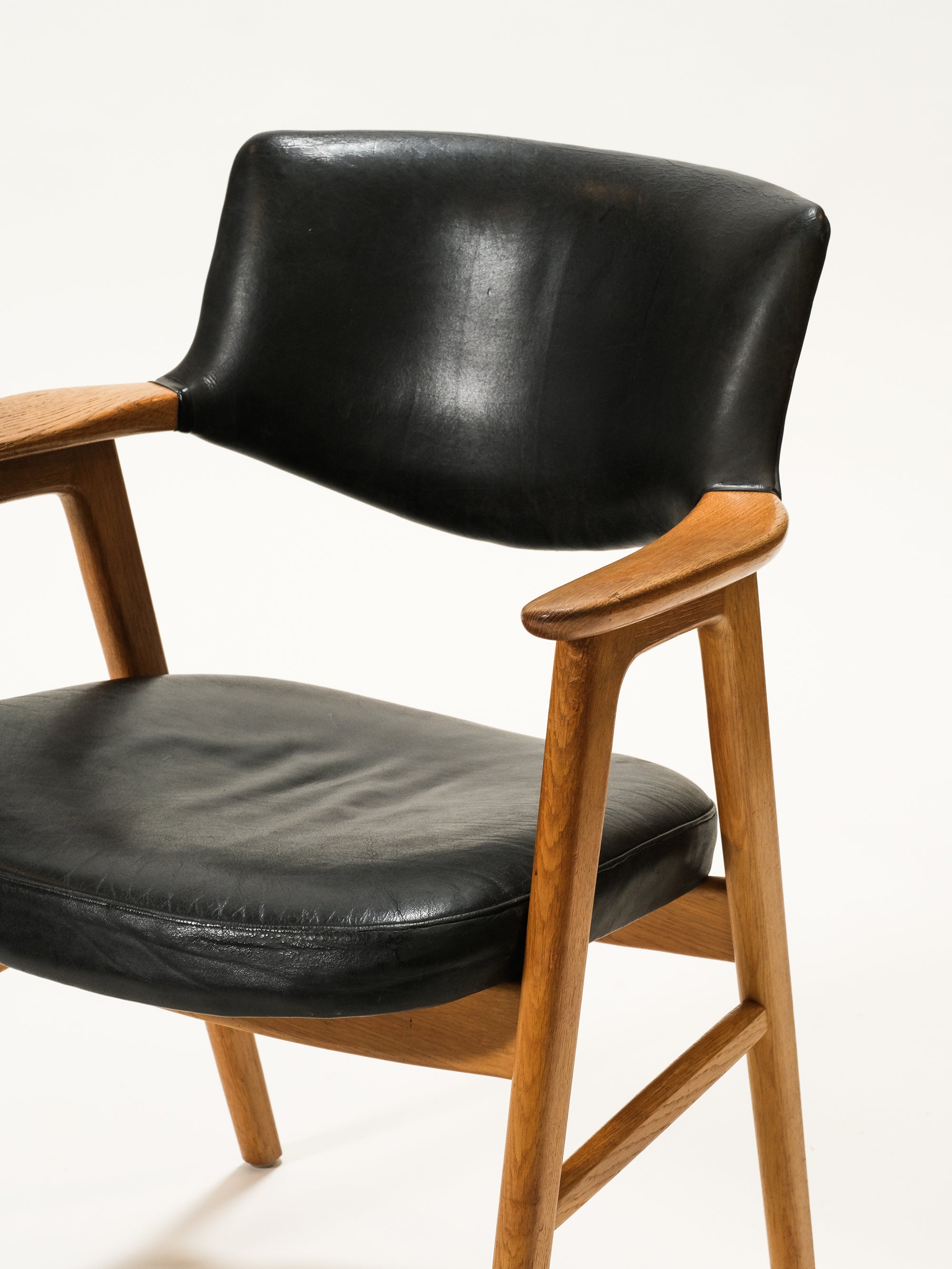 Danish Oak Armchair by Erik Kirkegaard for Høng Stolefabrik, 1960s