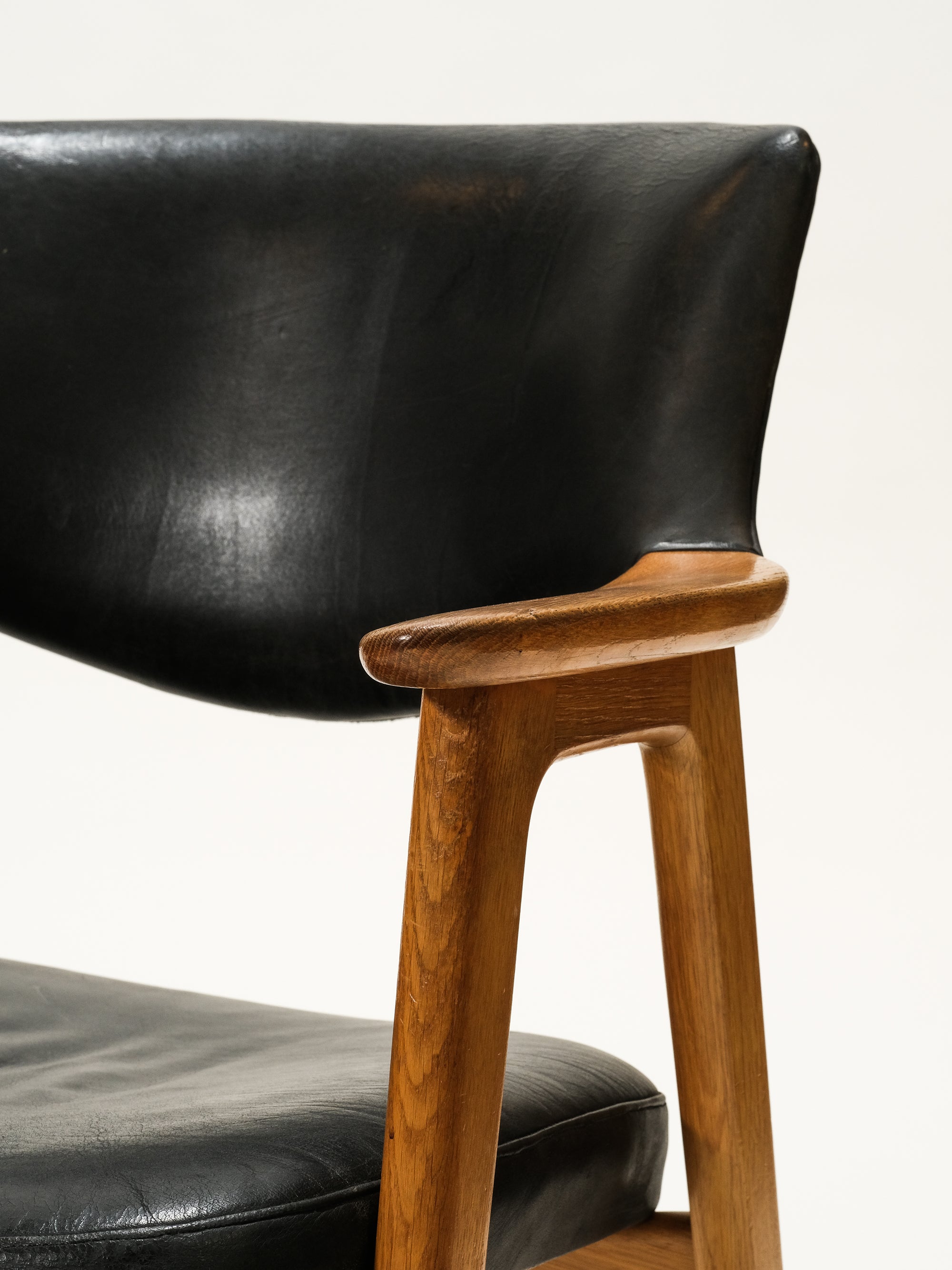 Danish Oak Armchair by Erik Kirkegaard for Høng Stolefabrik, 1960s