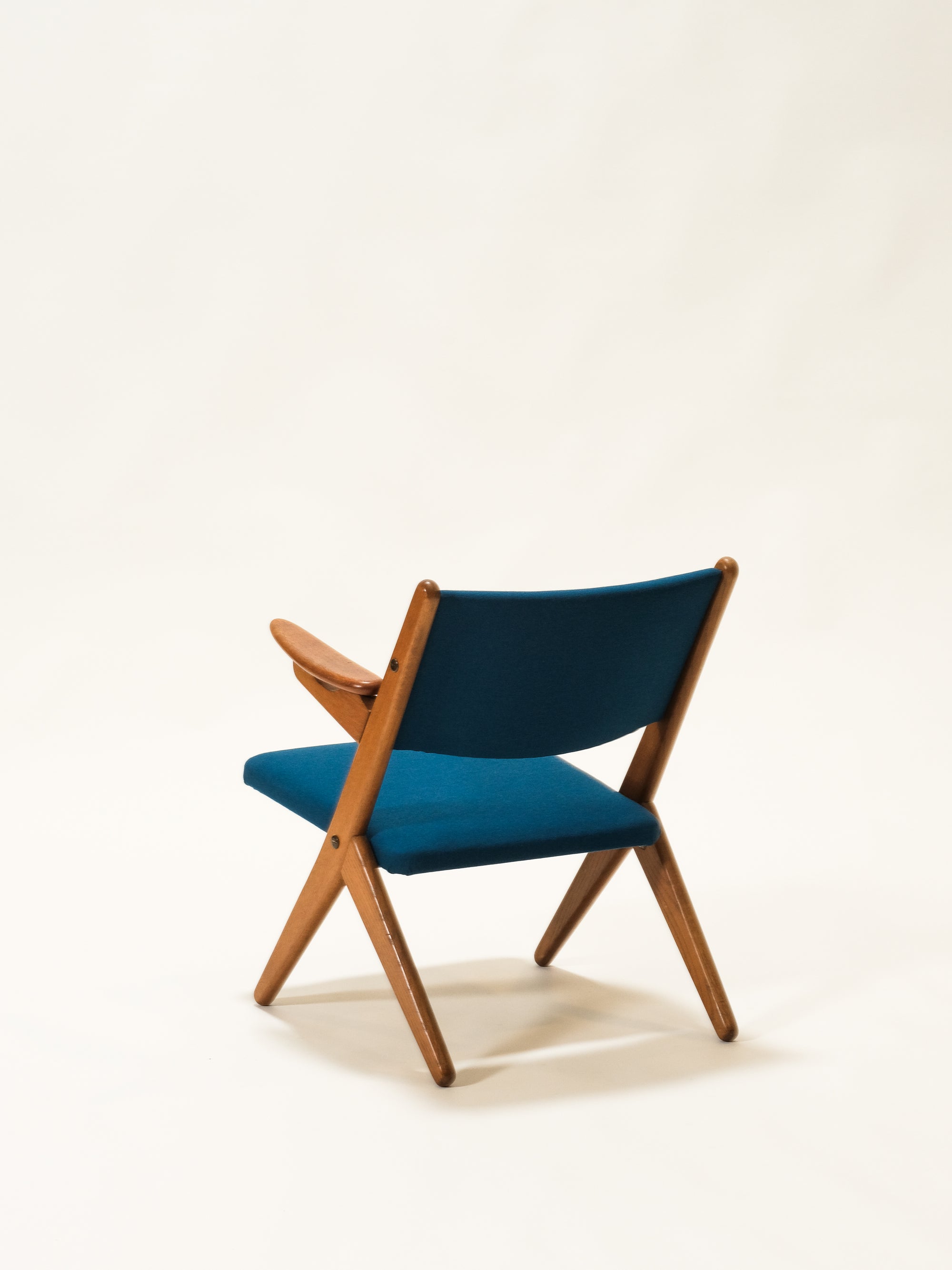 Mid-Century Danish Oak Lounge Chair by Arne Hovmand-Olsen, 1960s