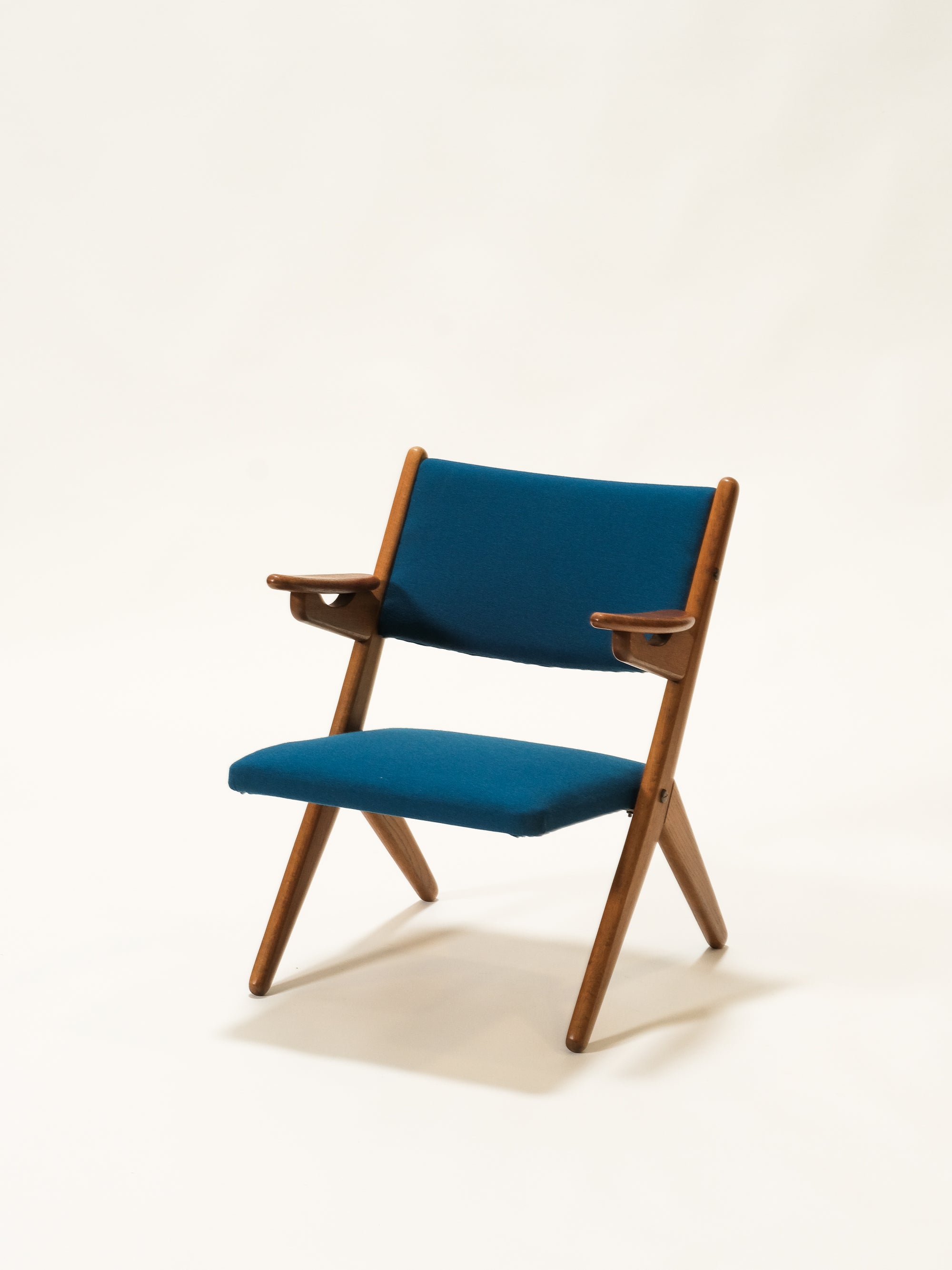 Mid-Century Danish Oak Lounge Chair by Arne Hovmand-Olsen, 1960s
