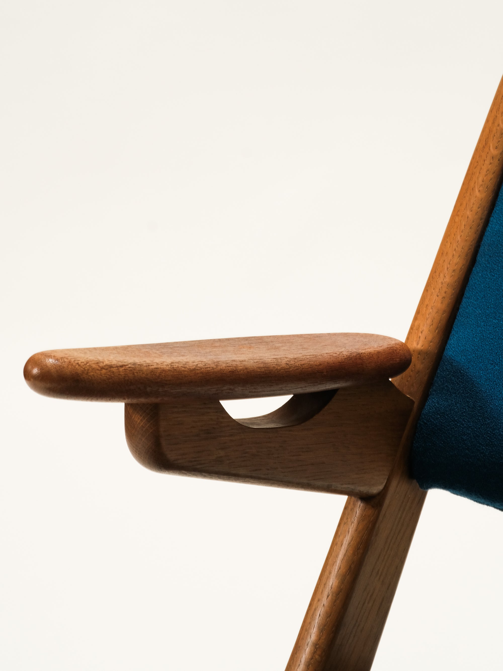 Mid-Century Danish Oak Lounge Chair by Arne Hovmand-Olsen, 1960s
