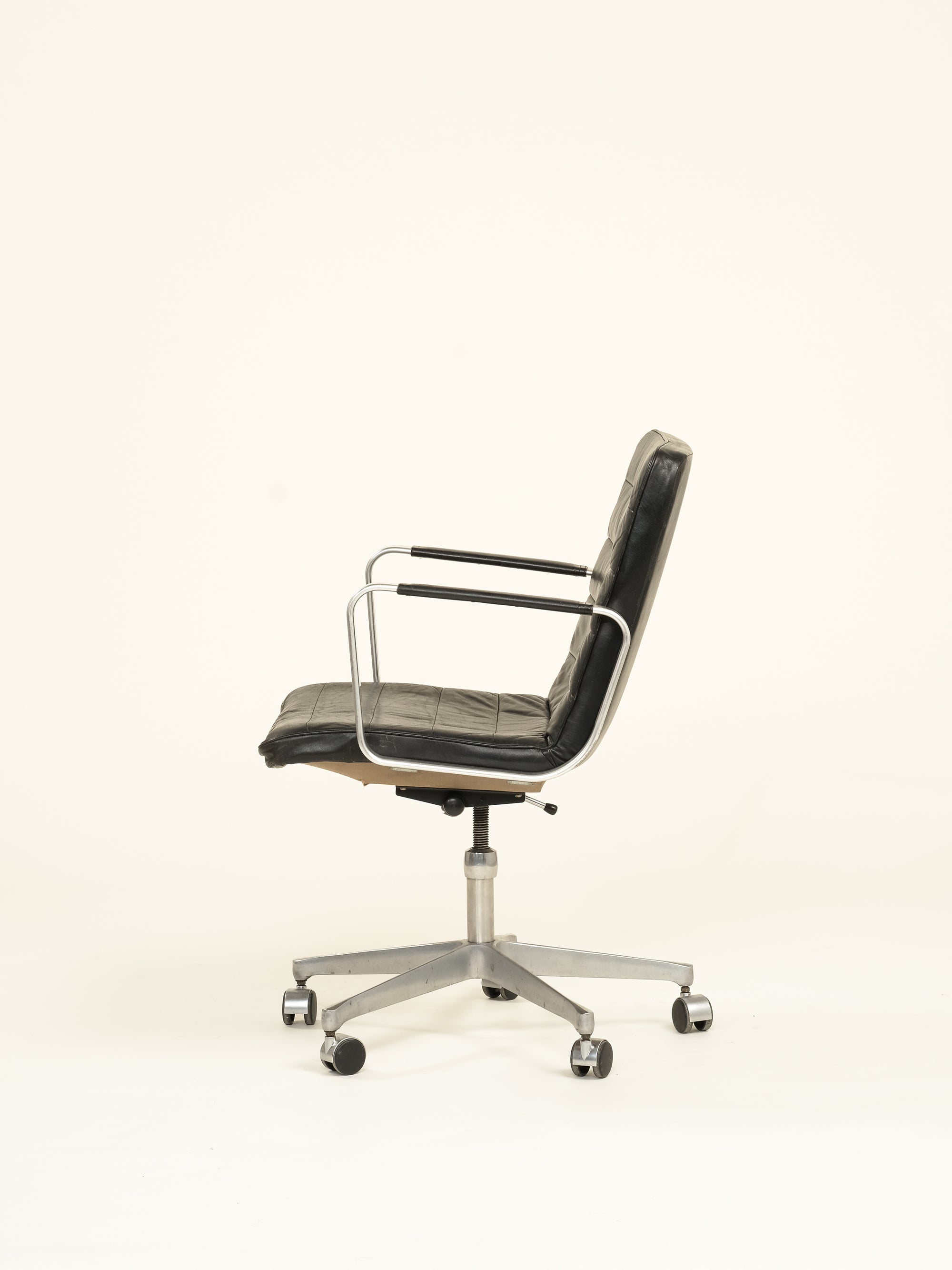 Black Leather Office Chair Model &#39;Mondo&#39; by Karl Erik Ekselius for JOC Vetlanda, 1970s