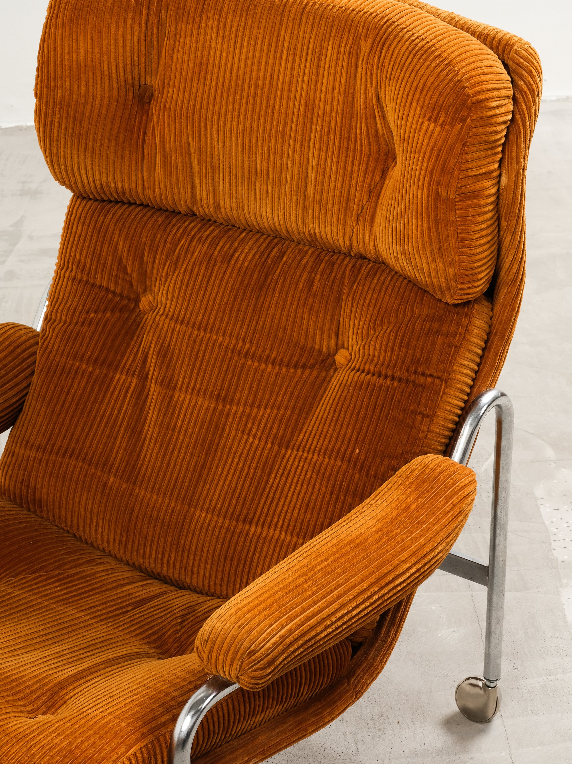 Tubular Chrome Steel Lounge Chair with Corduroy Fabric Upholstery, 1970s