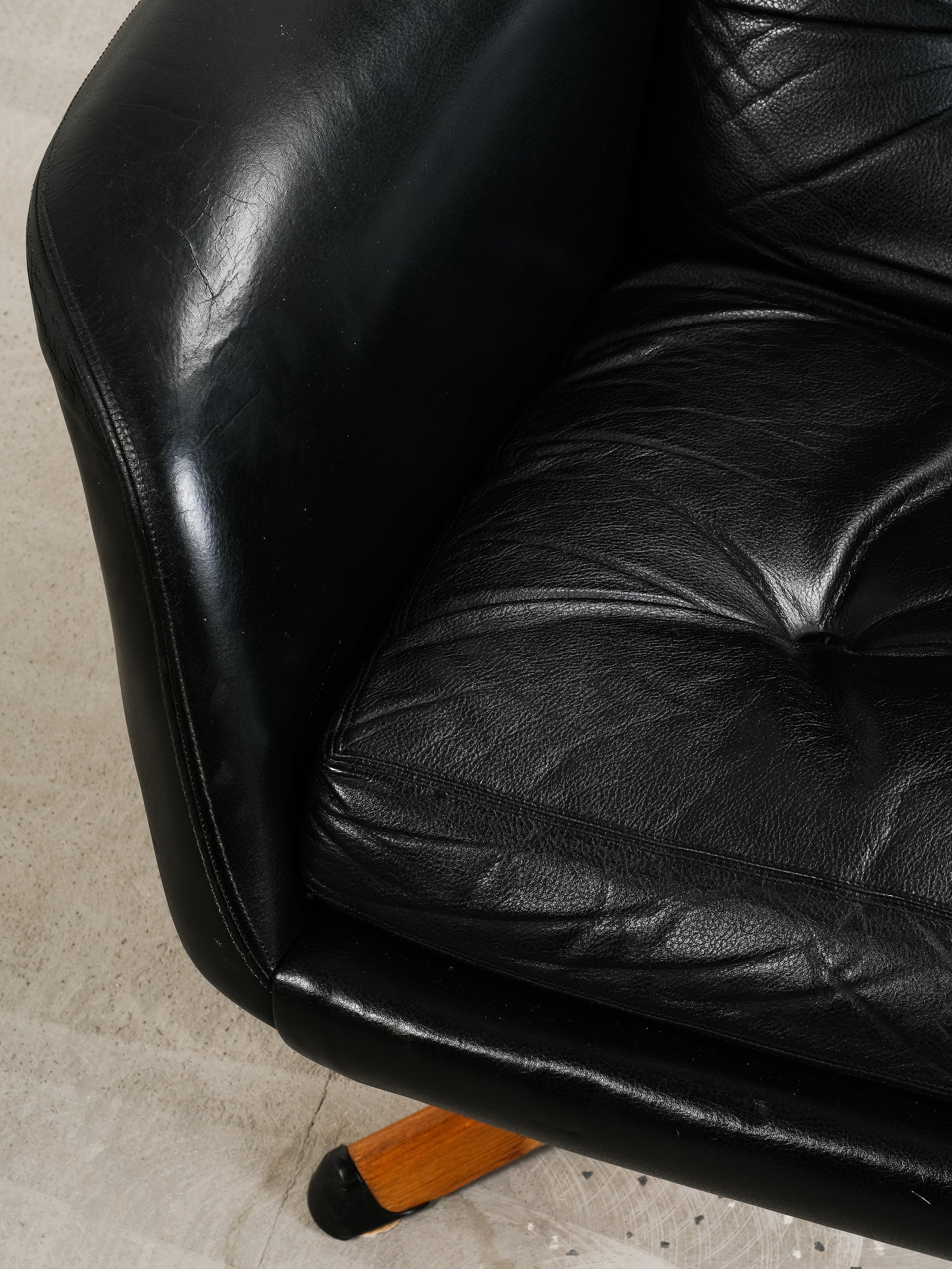 Black Leather Reclining Lounge Chair, 1960s