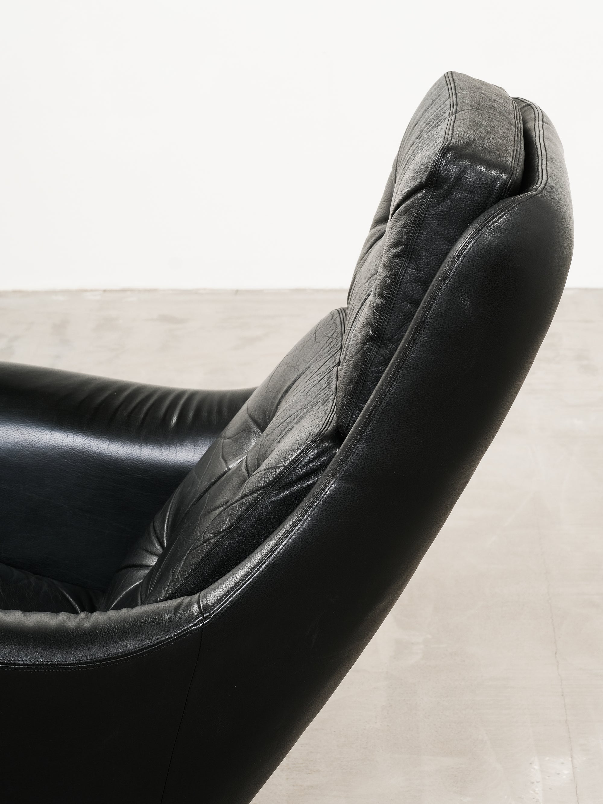 Black Leather Reclining Lounge Chair, 1960s