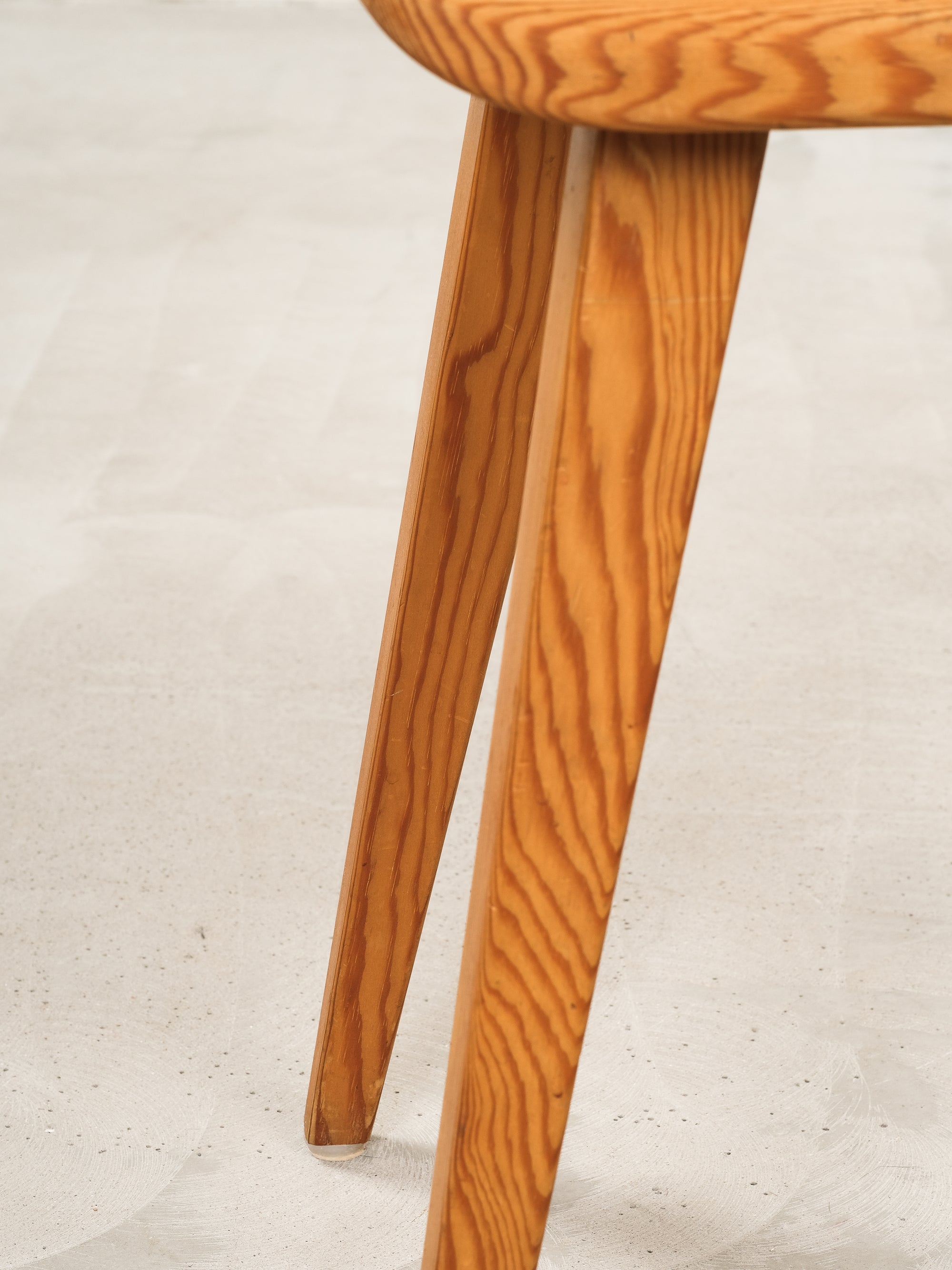 Swedish Pine Stool Model &quot;Visingsö&quot; by Carl Malmsten for Waggeryds Möbelfabrik