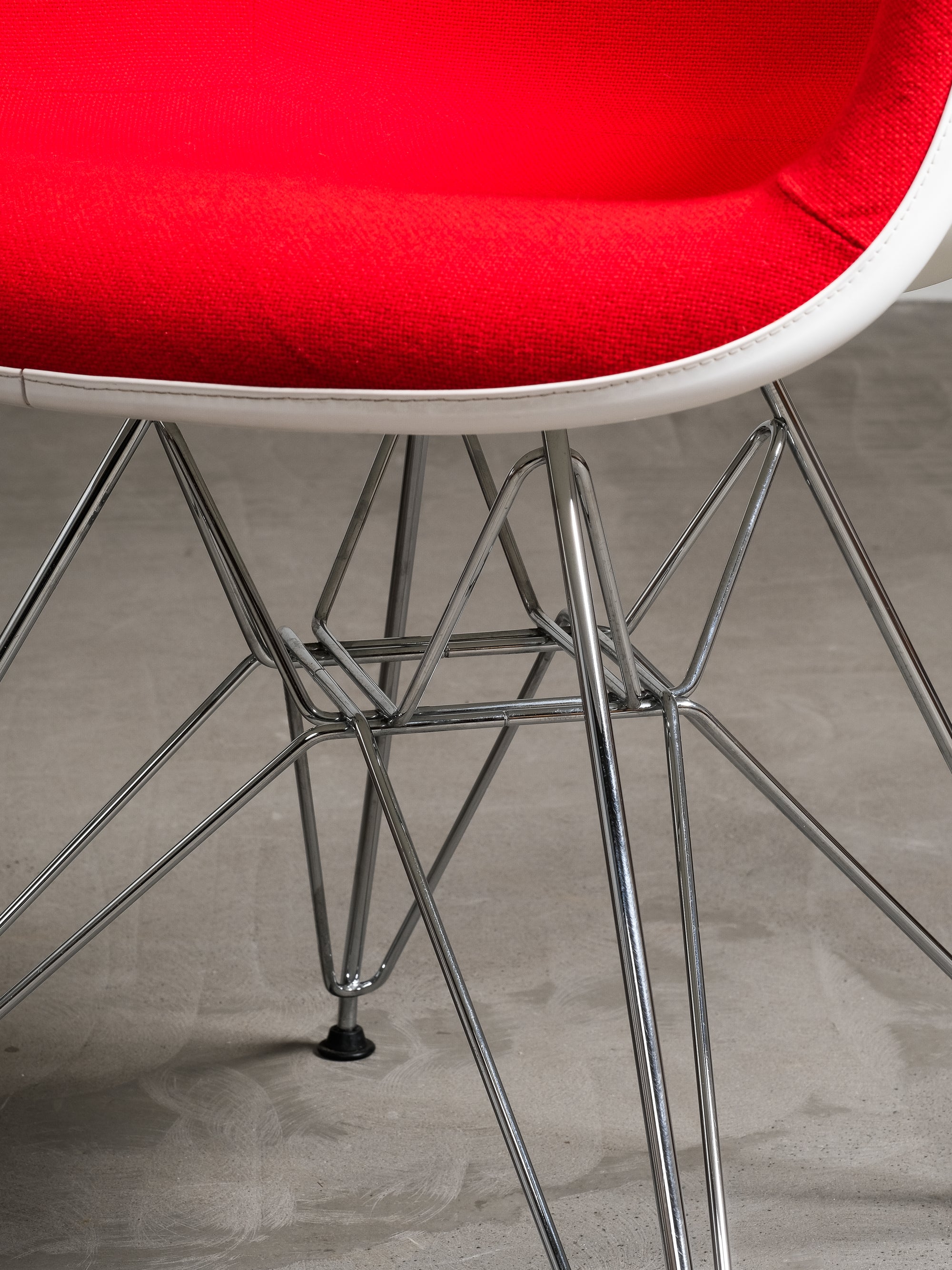 Charles &amp; Ray Eames ‘DAR’ Plastic Armchairs, Vitra