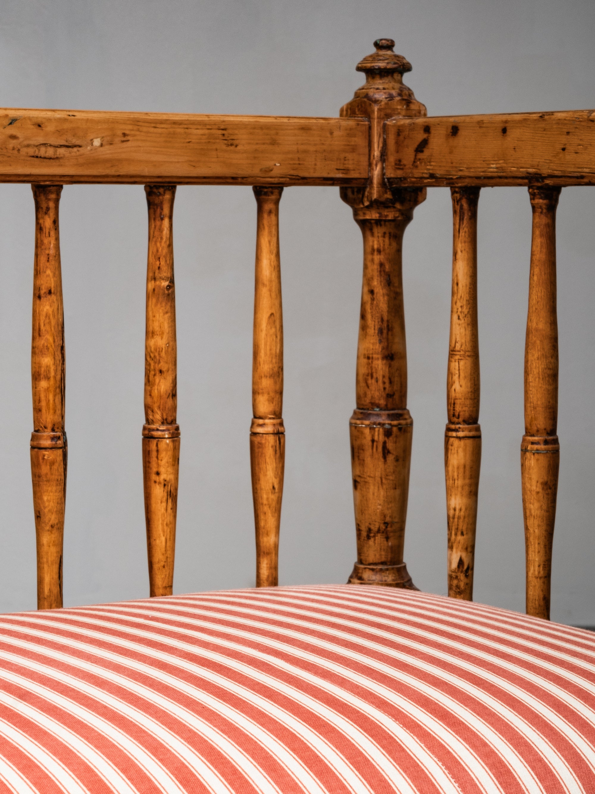 Swedish 19th Century Gustavian Wooden Sofa Bench with Striped Upholstery
