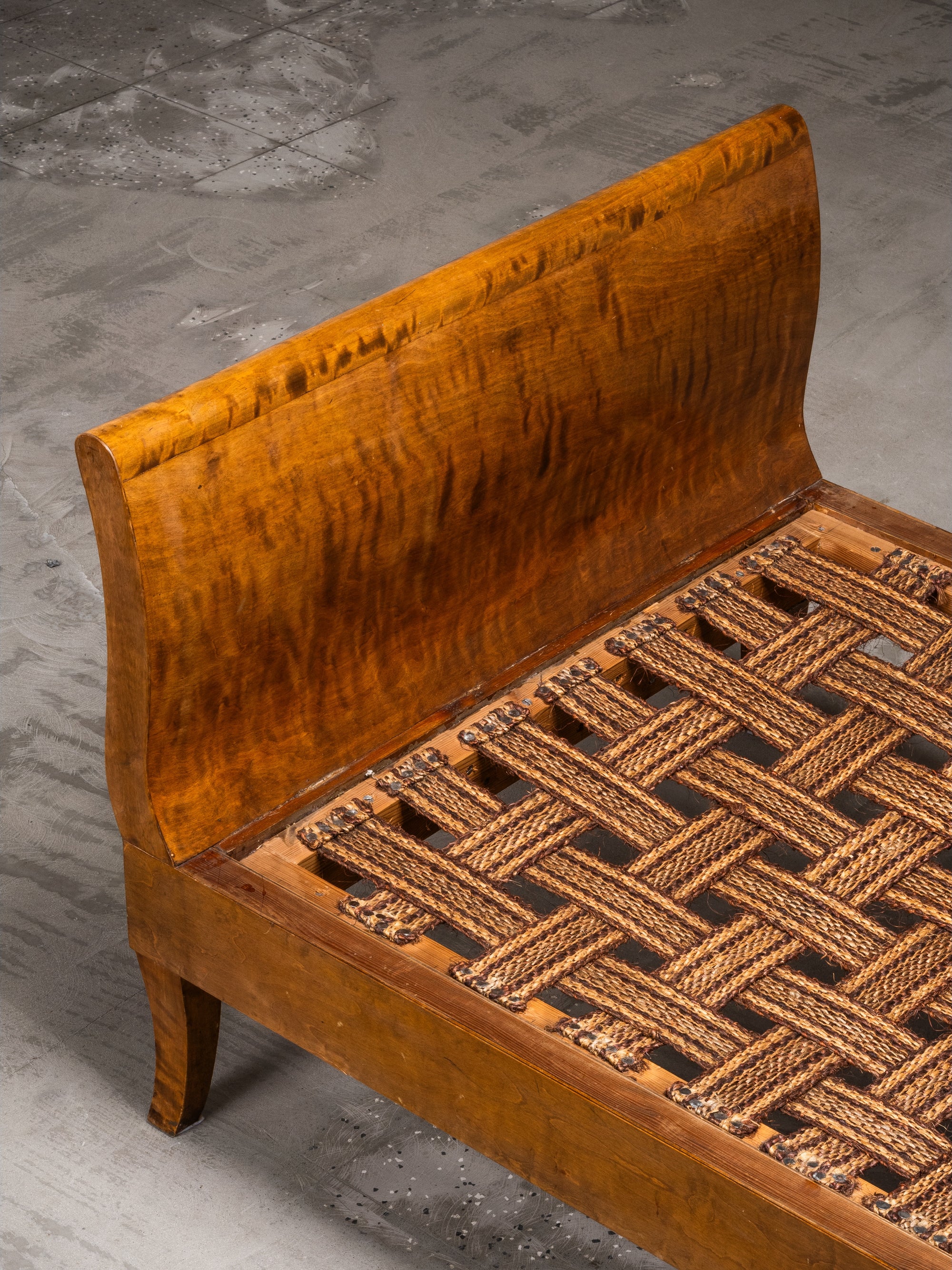 Finnish Art Deco Flame Birch Daybed, 1920s