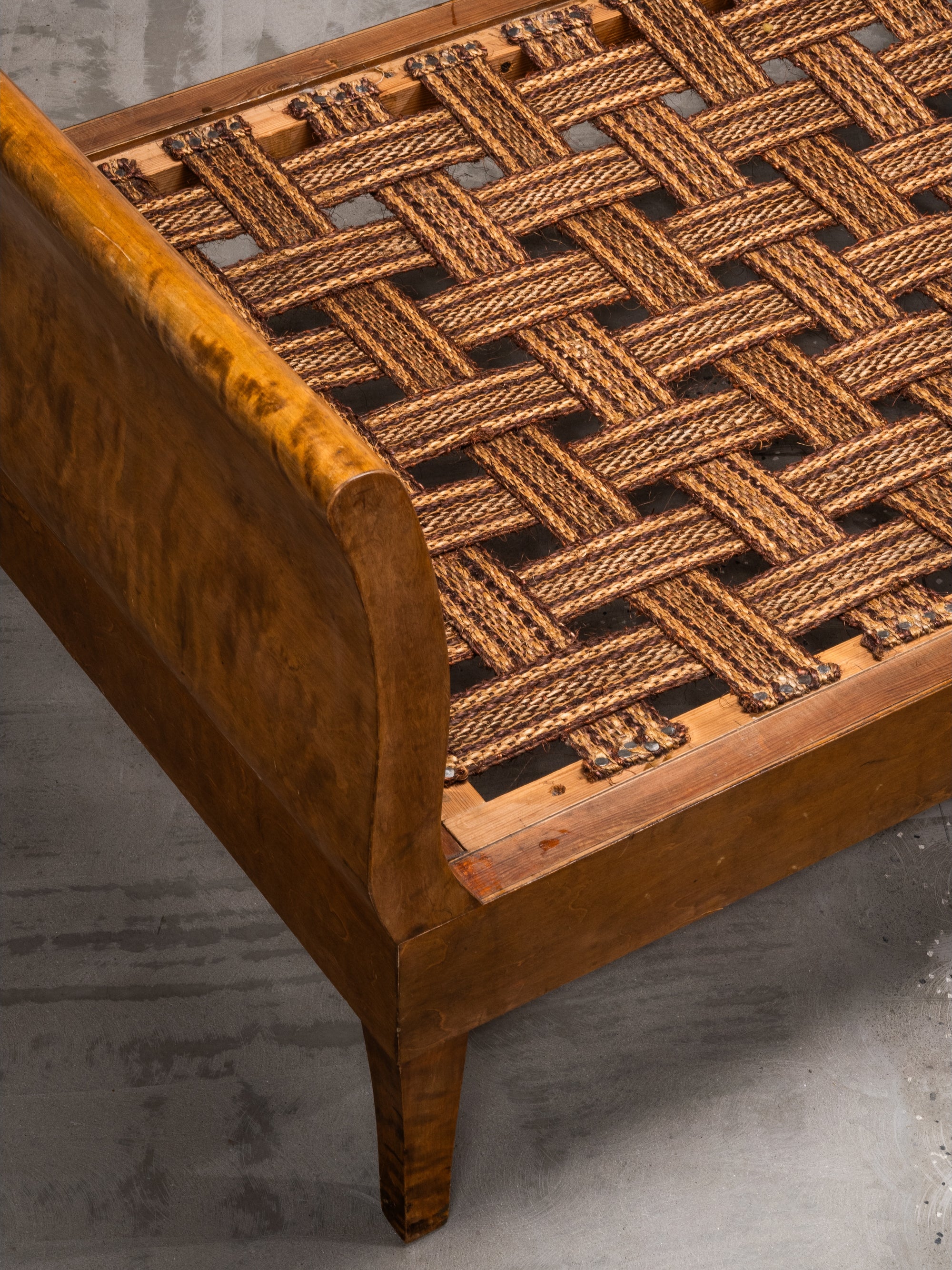 Finnish Art Deco Flame Birch Daybed, 1920s