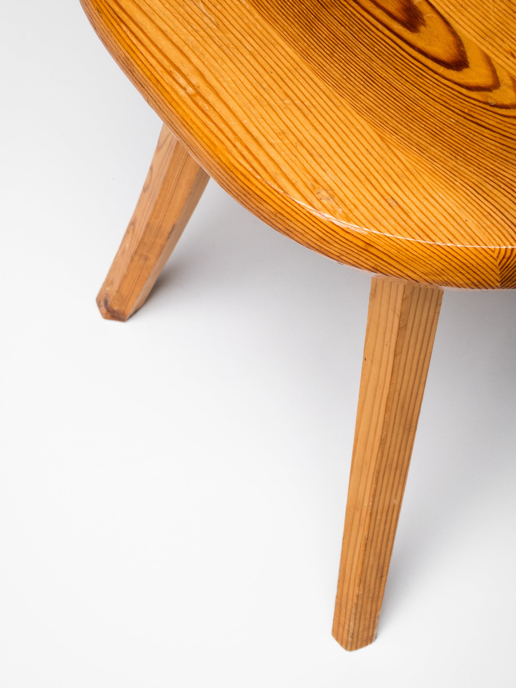 Hand-Crafted “Juuso” Pine Stool by Tervasaaren Puutyötehdas, Finland, 1960s