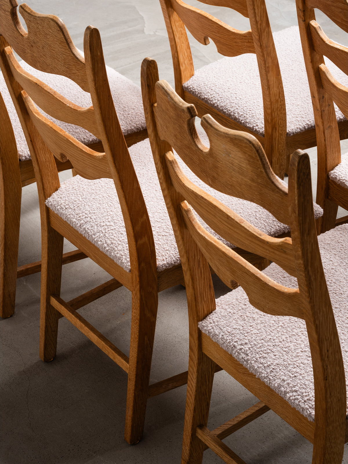 Set of 6 Oak Dining Chairs with Bouclé Upholstery by Henning Kjærnulf, 1960s