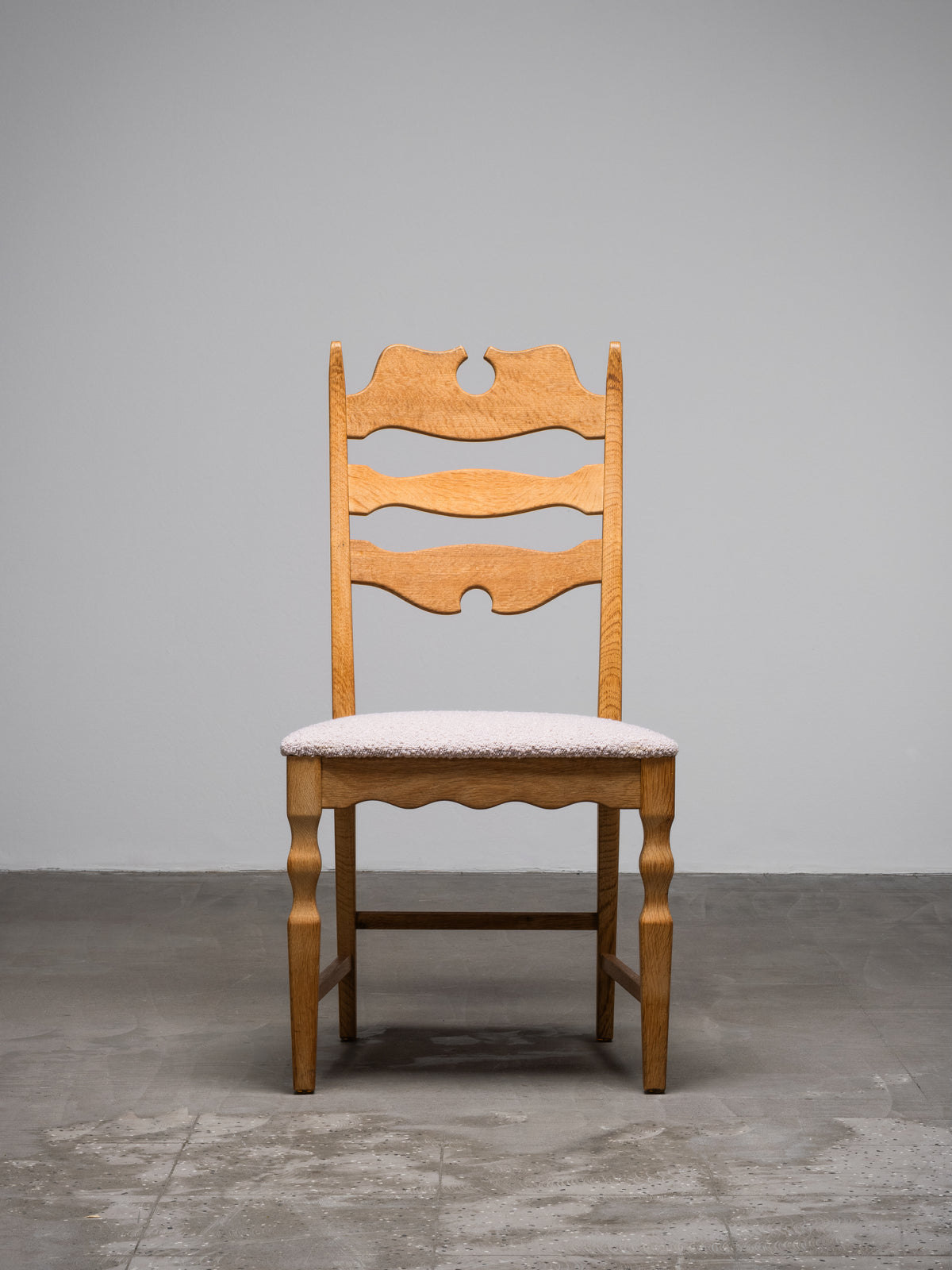 Set of 6 Oak Dining Chairs with Bouclé Upholstery by Henning Kjærnulf, 1960s