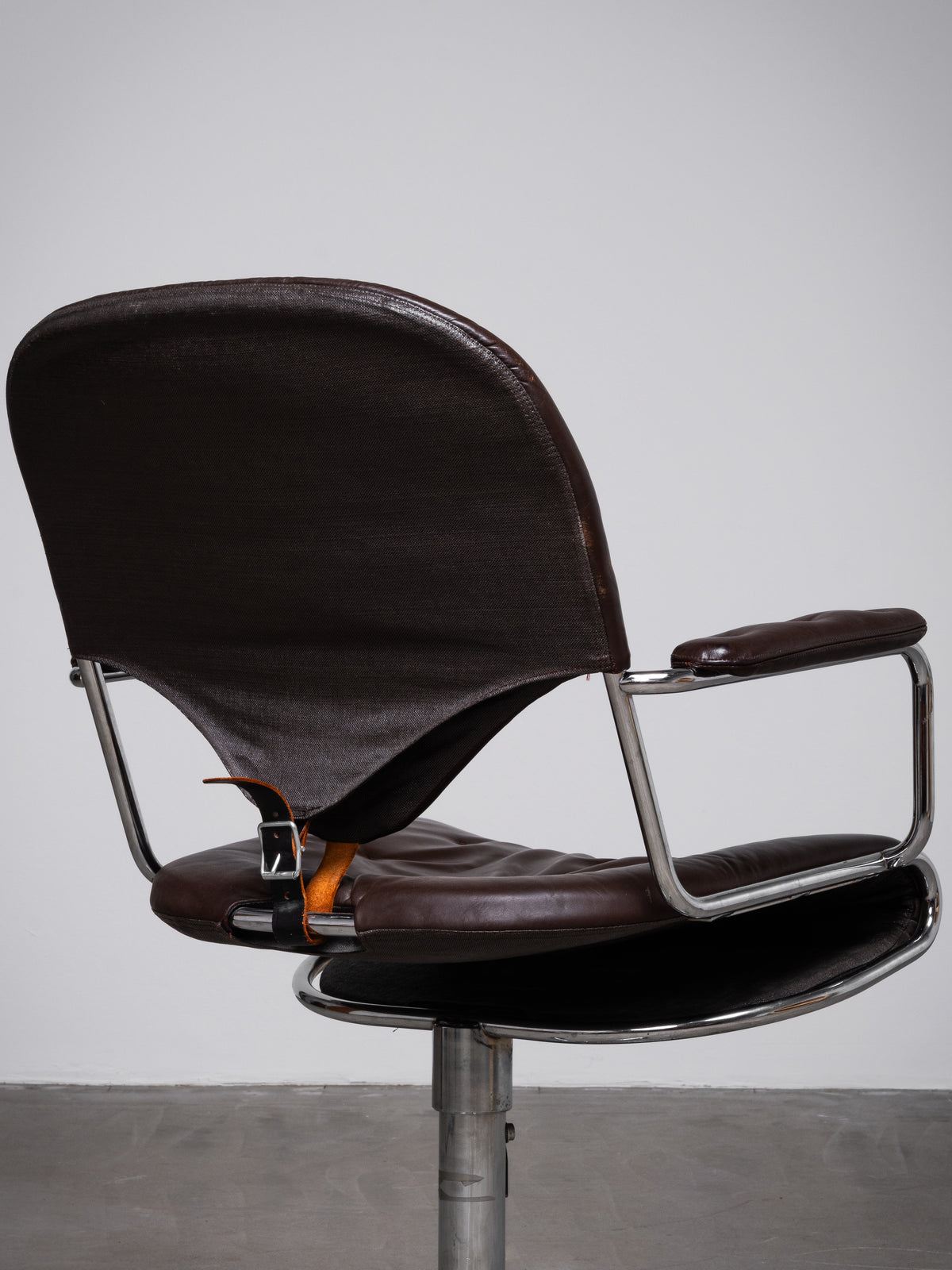 Model ’Sam’ Leather &amp; Chrome Office Chair by Sam Larsson for DUX, Sweden, 1970s