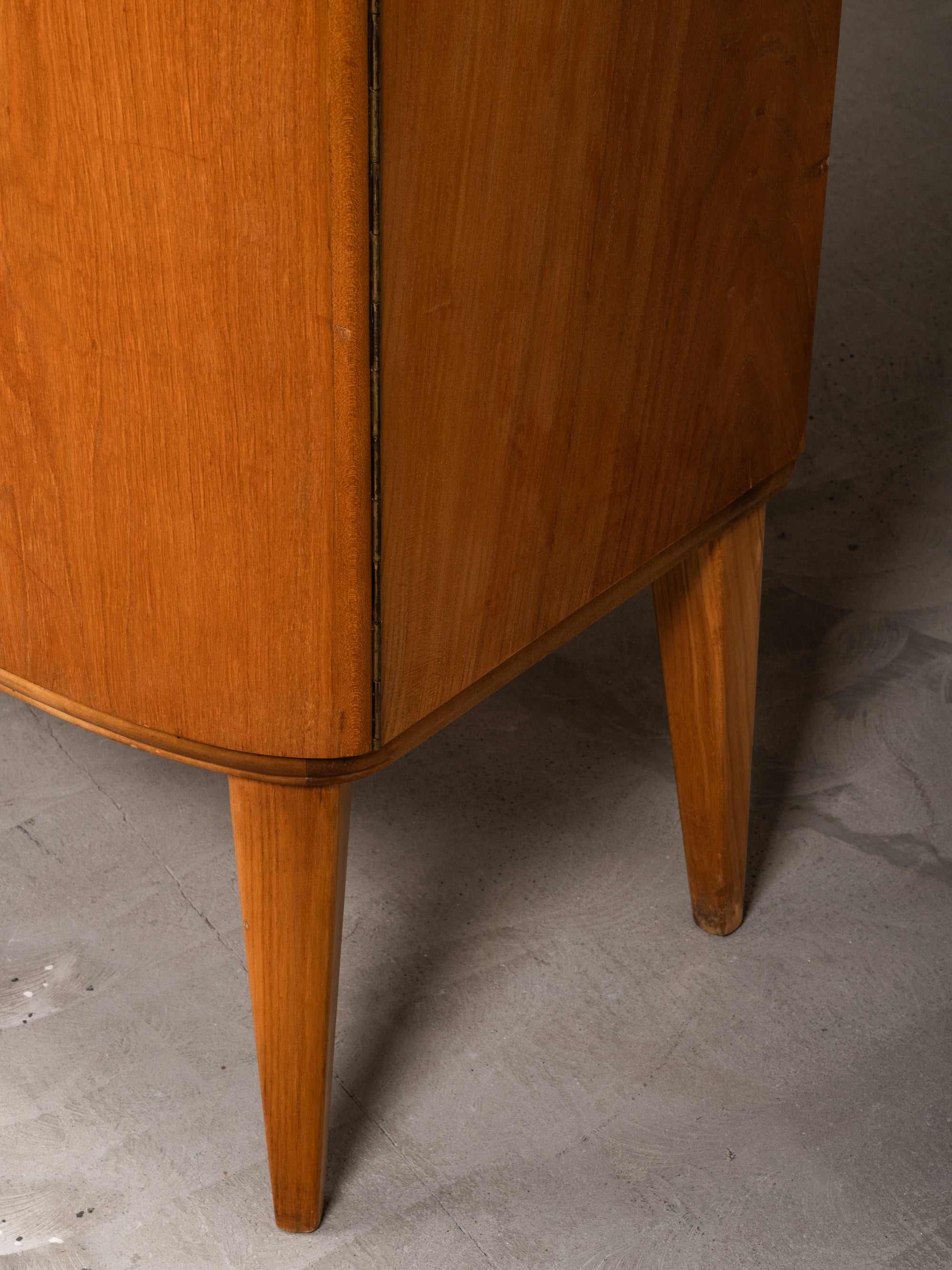 Finnish Curved Chest Cabinet in Elm, 1950s
