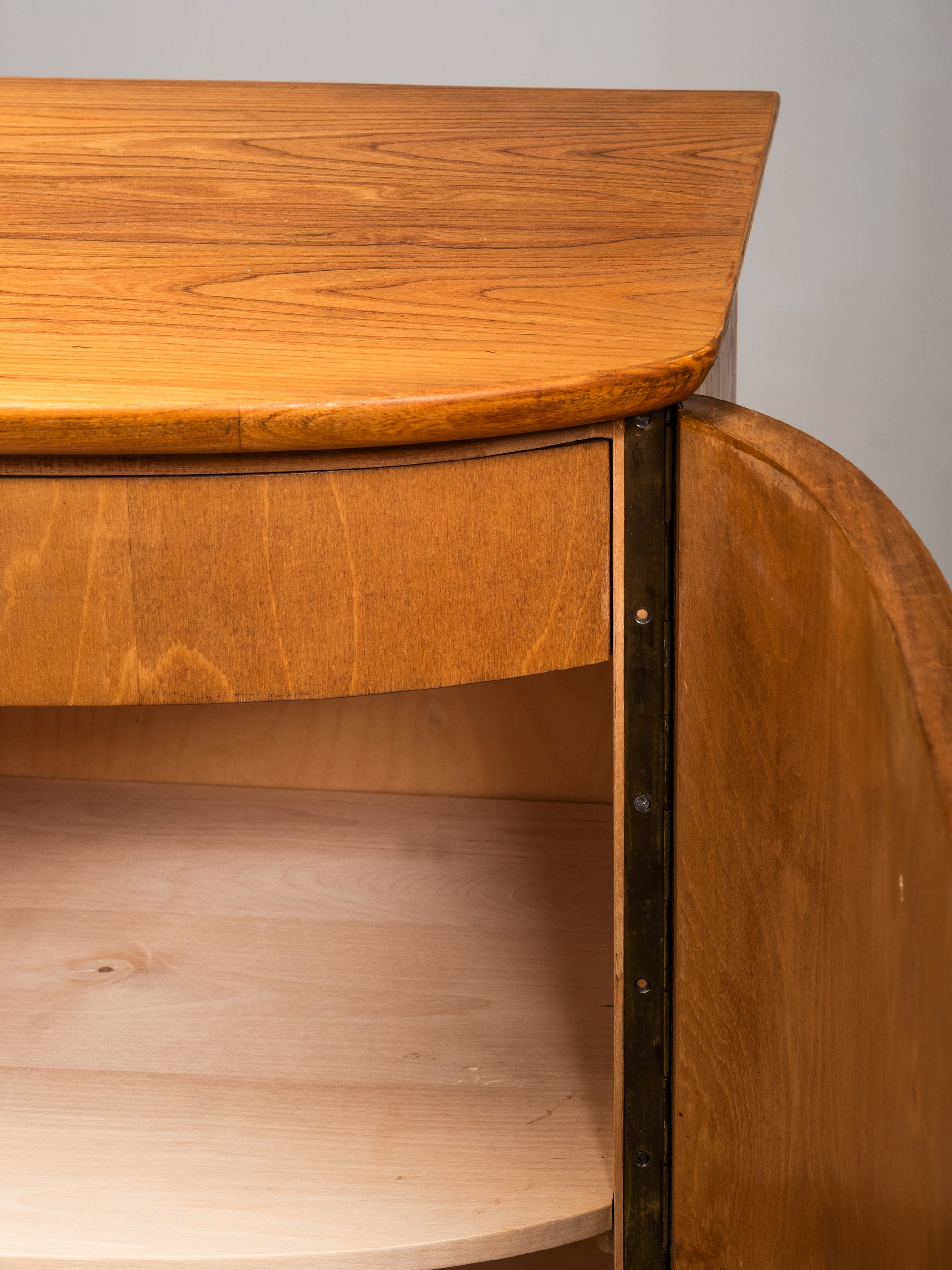 Finnish Curved Chest Cabinet in Elm, 1950s