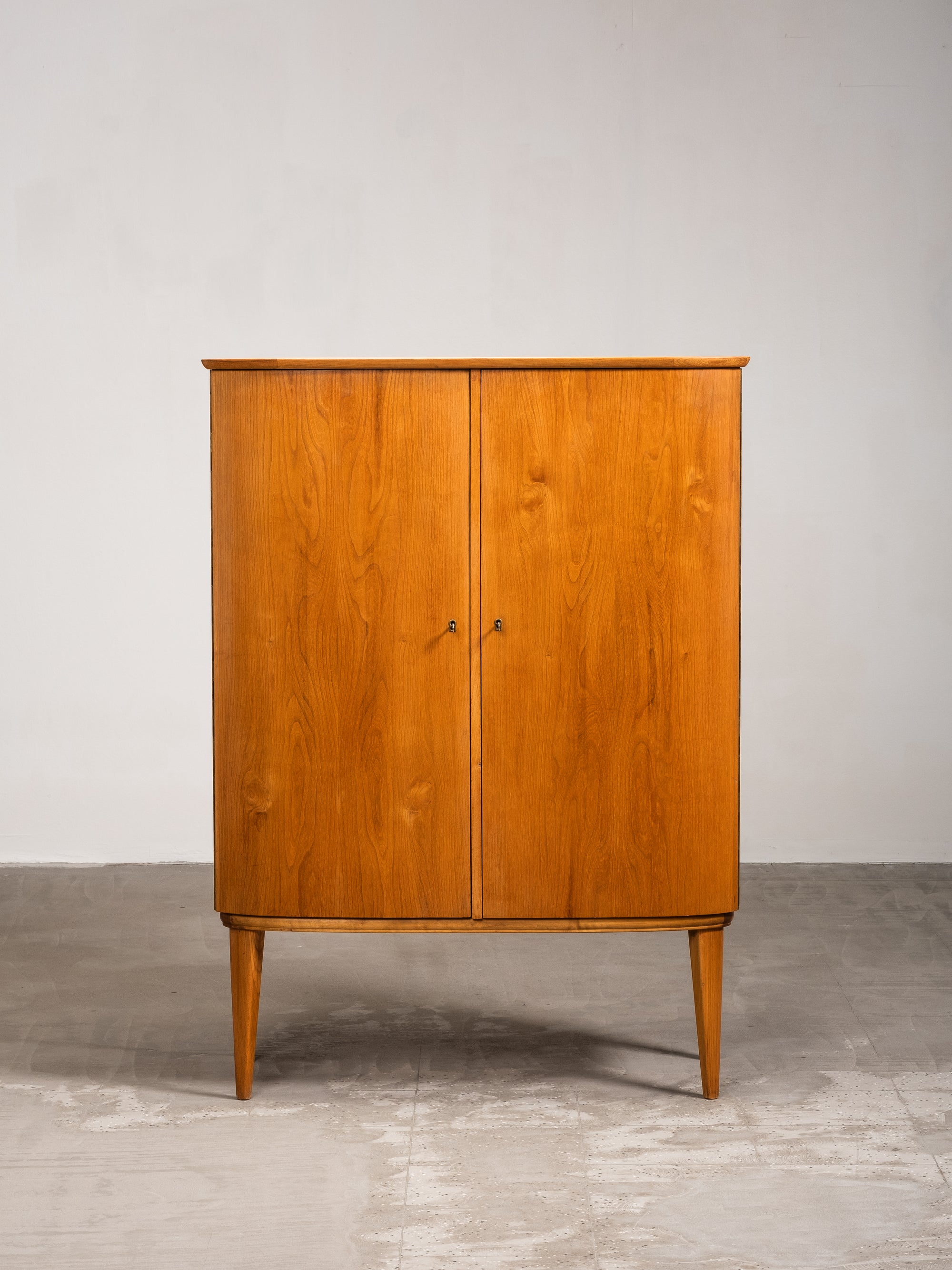Finnish Curved Chest Cabinet in Elm, 1950s