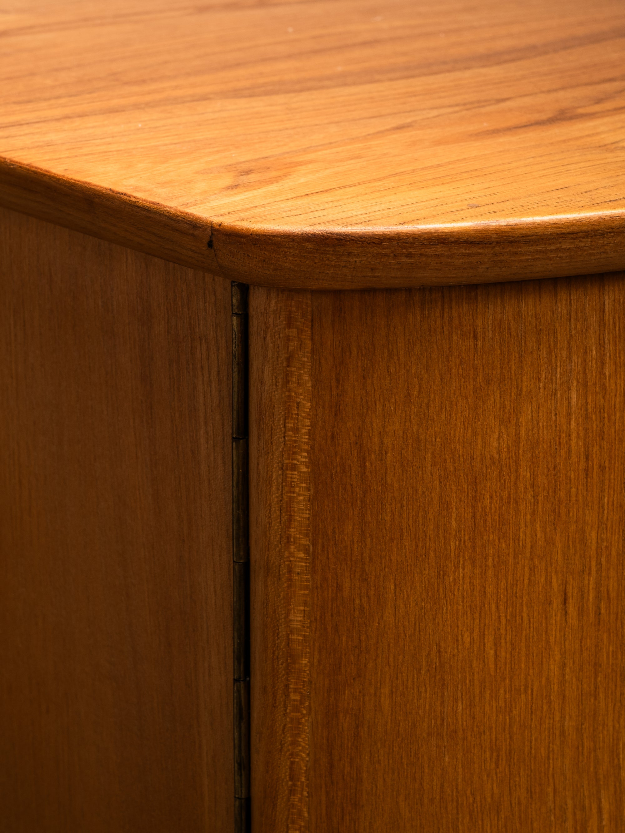 Finnish Curved Chest Cabinet in Elm, 1950s