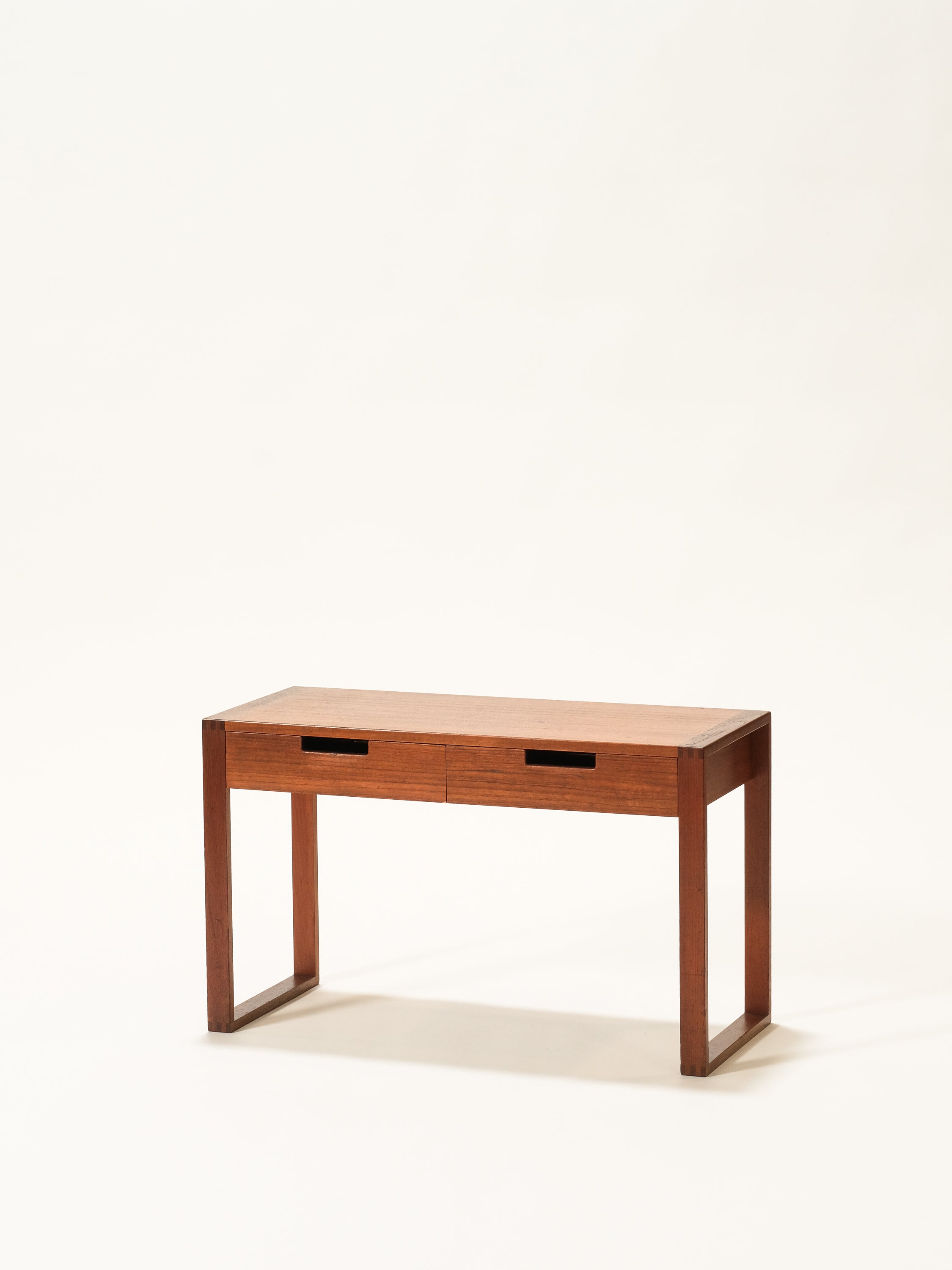 Scandinavian Mid-Century Side Table / Drawer