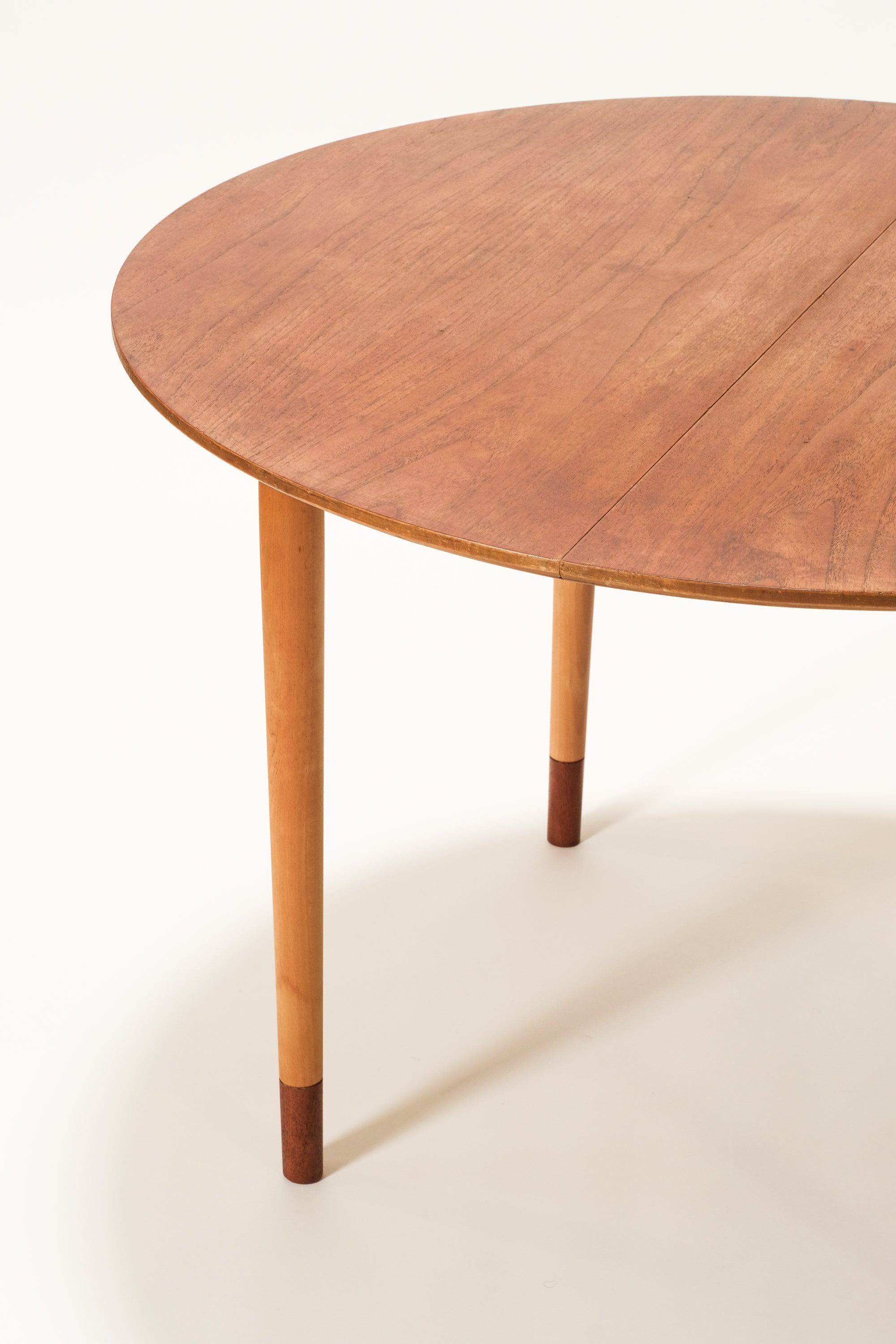 Scandinavian Round Extendable Dining Table, 1960s