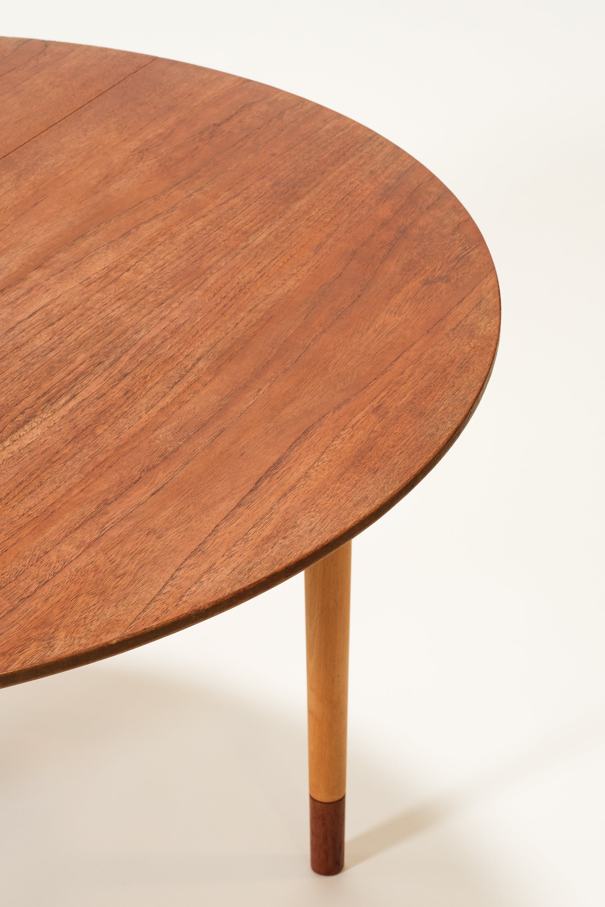 Scandinavian Round Extendable Dining Table, 1960s