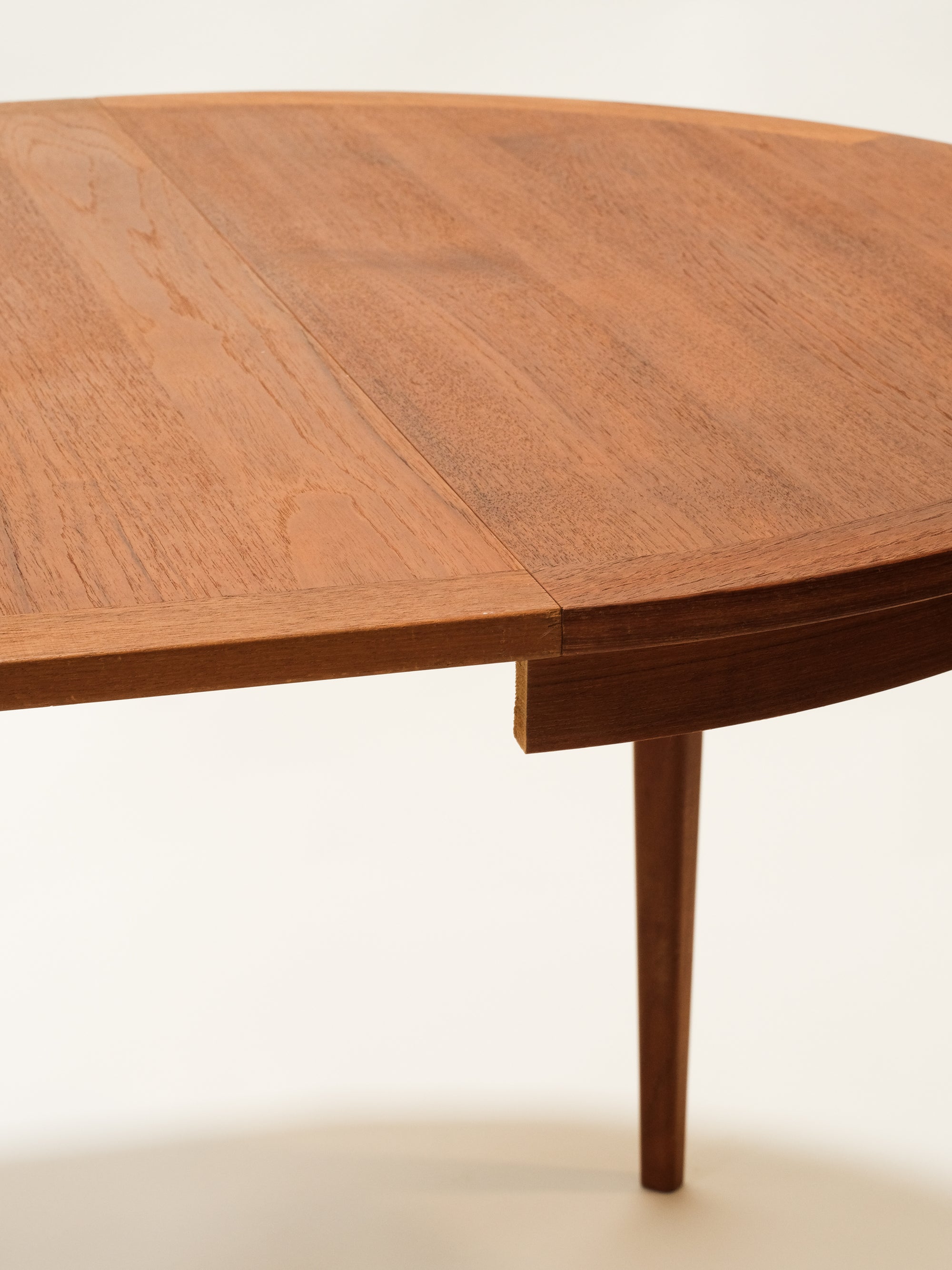 Scandinavian Round Teak Extendable Dining Table, 1960s