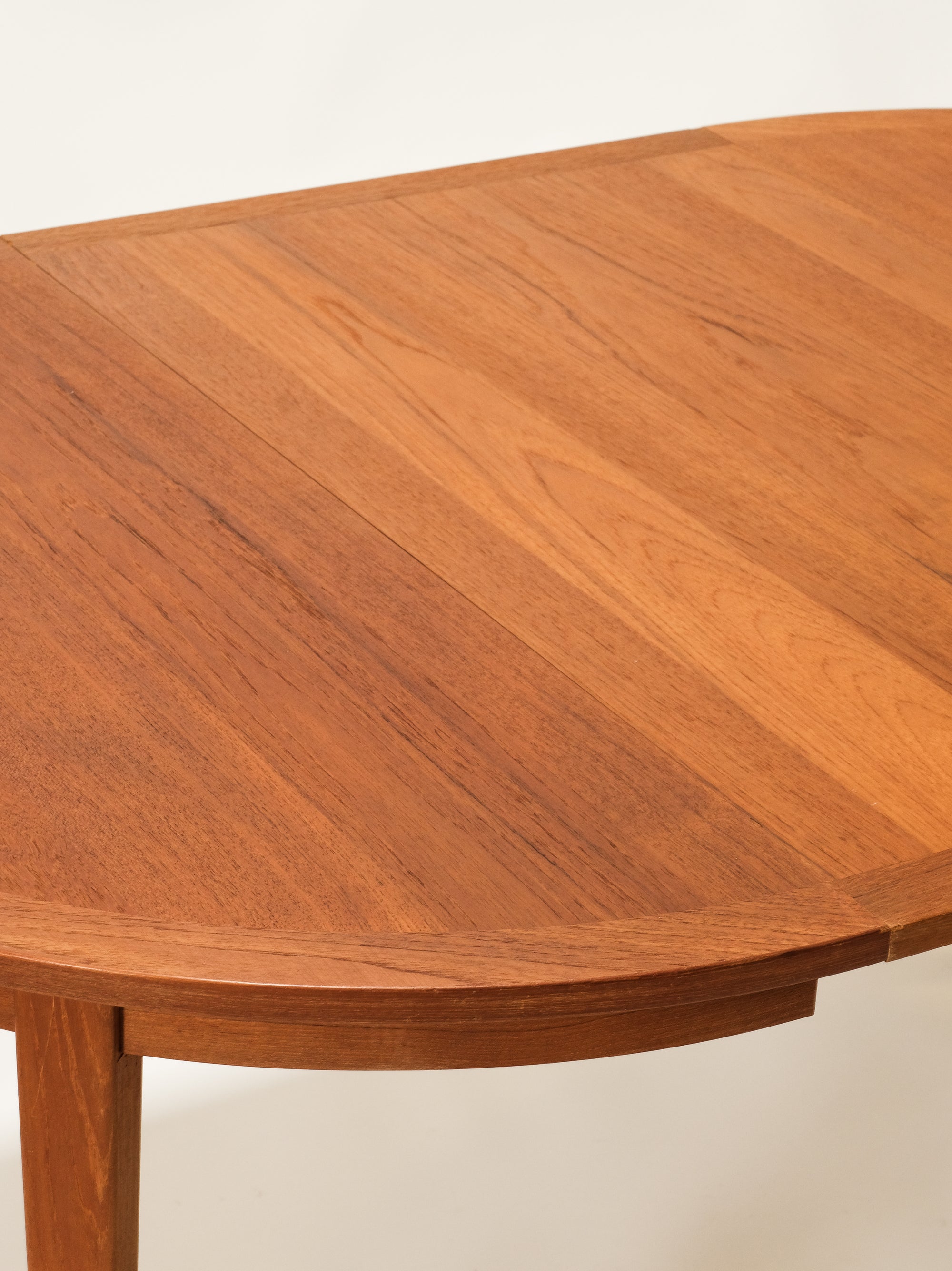 Scandinavian Round Teak Extendable Dining Table, 1960s