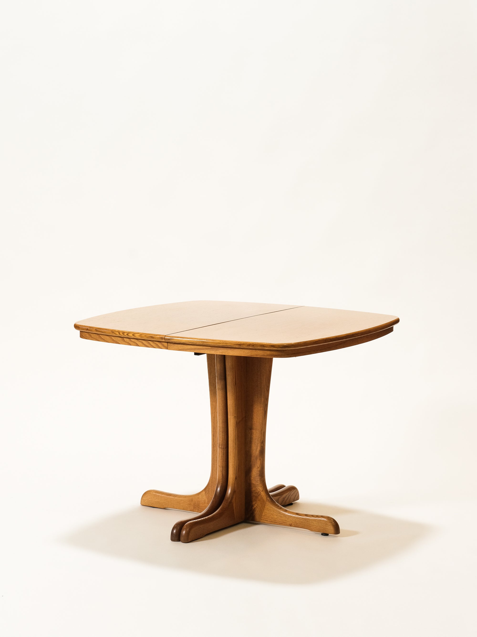 Mid-Century Oak Extendable Dining Table