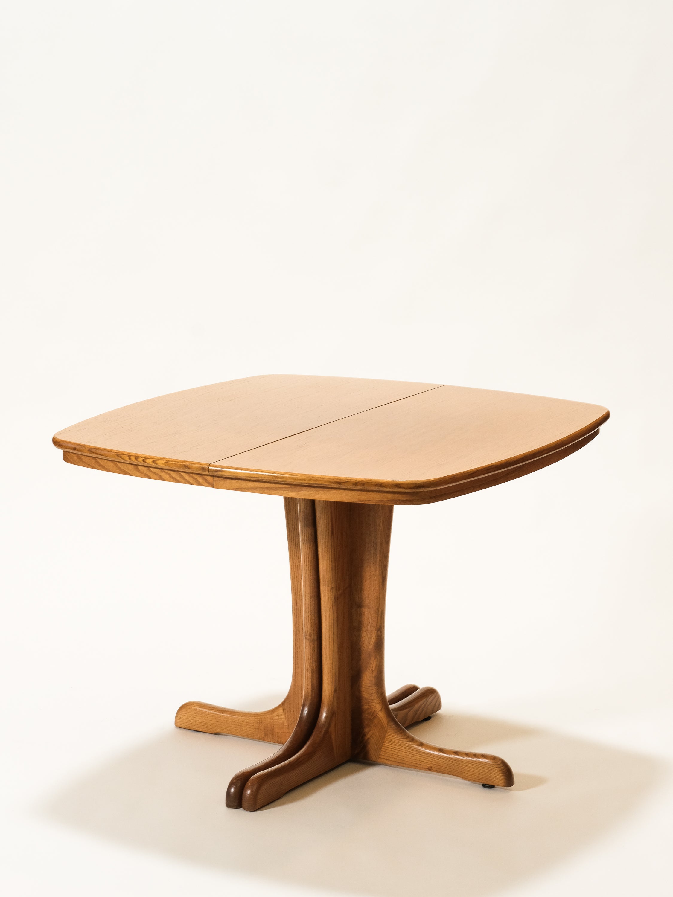 Mid-Century Oak Extendable Dining Table