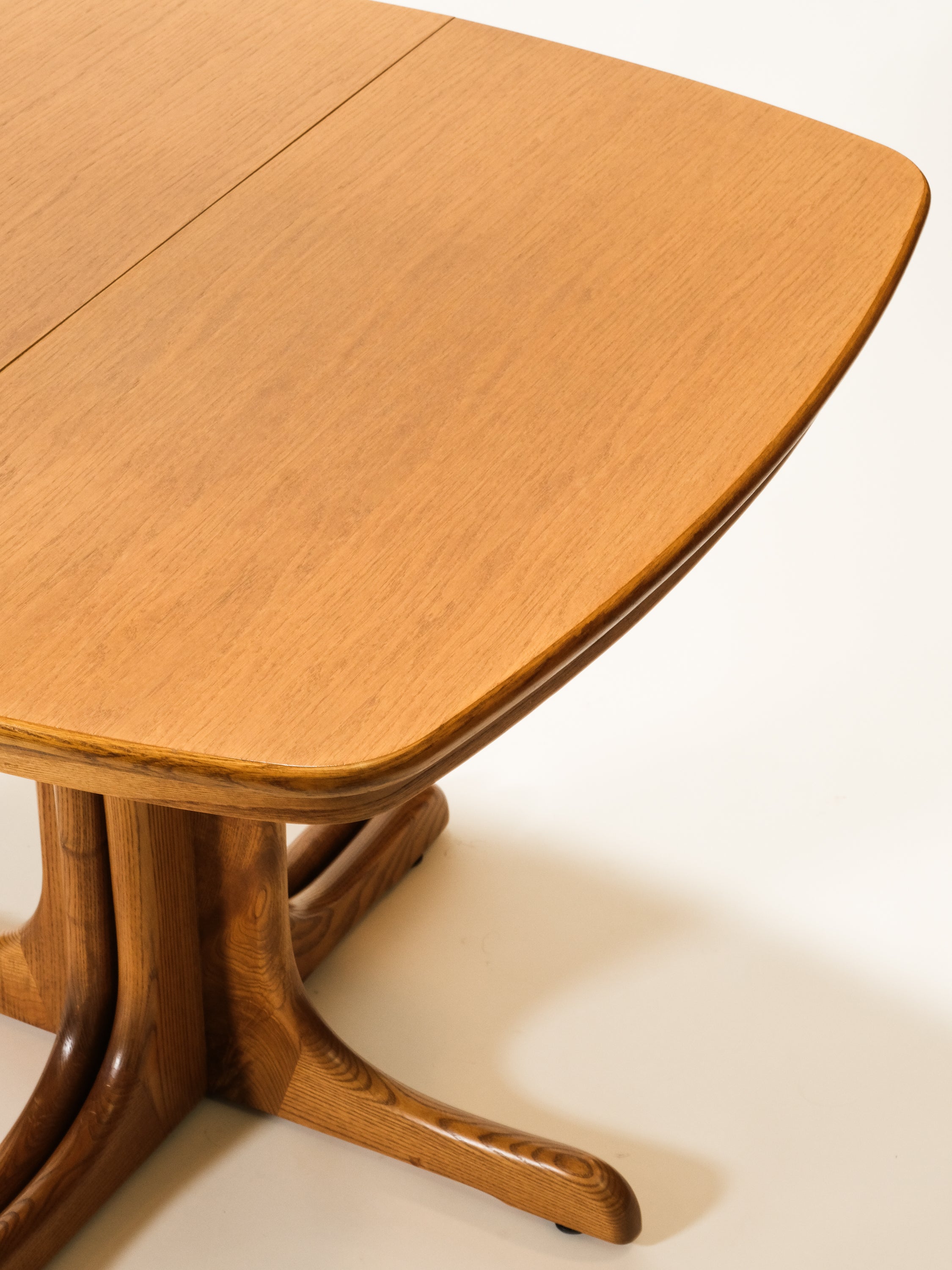 Mid-Century Oak Extendable Dining Table