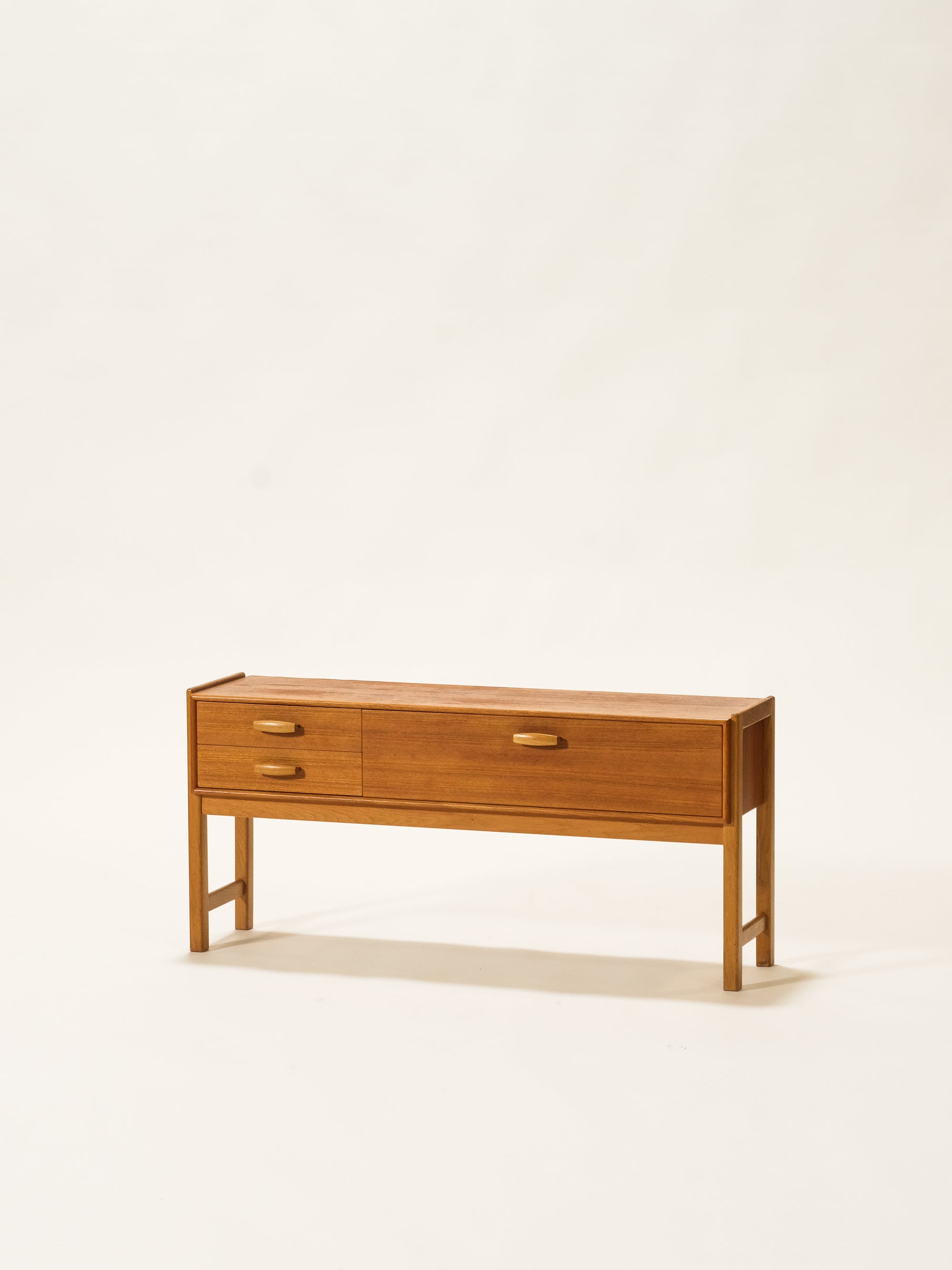 Scandinavian Oak Side Table / Drawer, 1960s