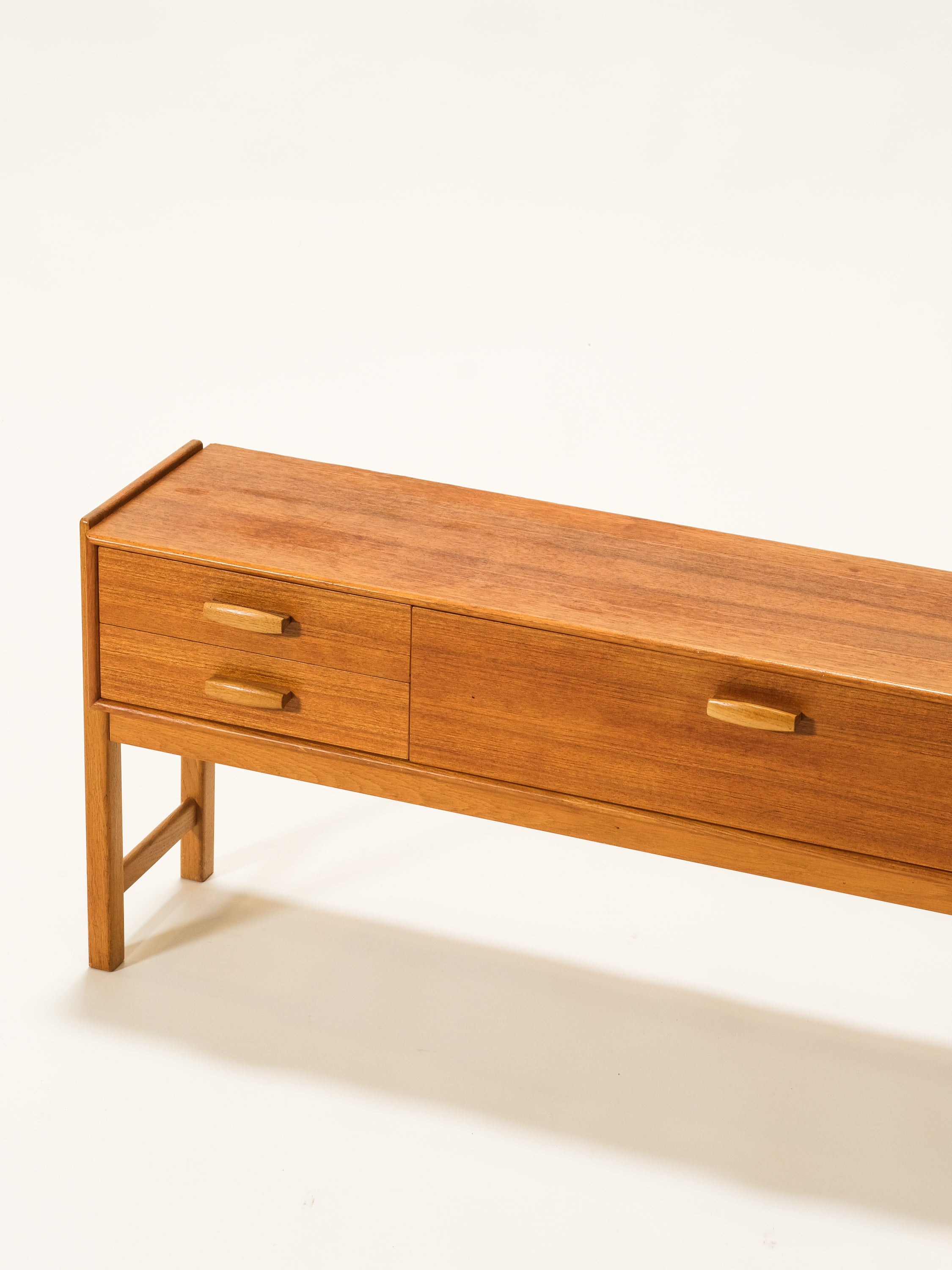 Scandinavian Oak Side Table / Drawer, 1960s