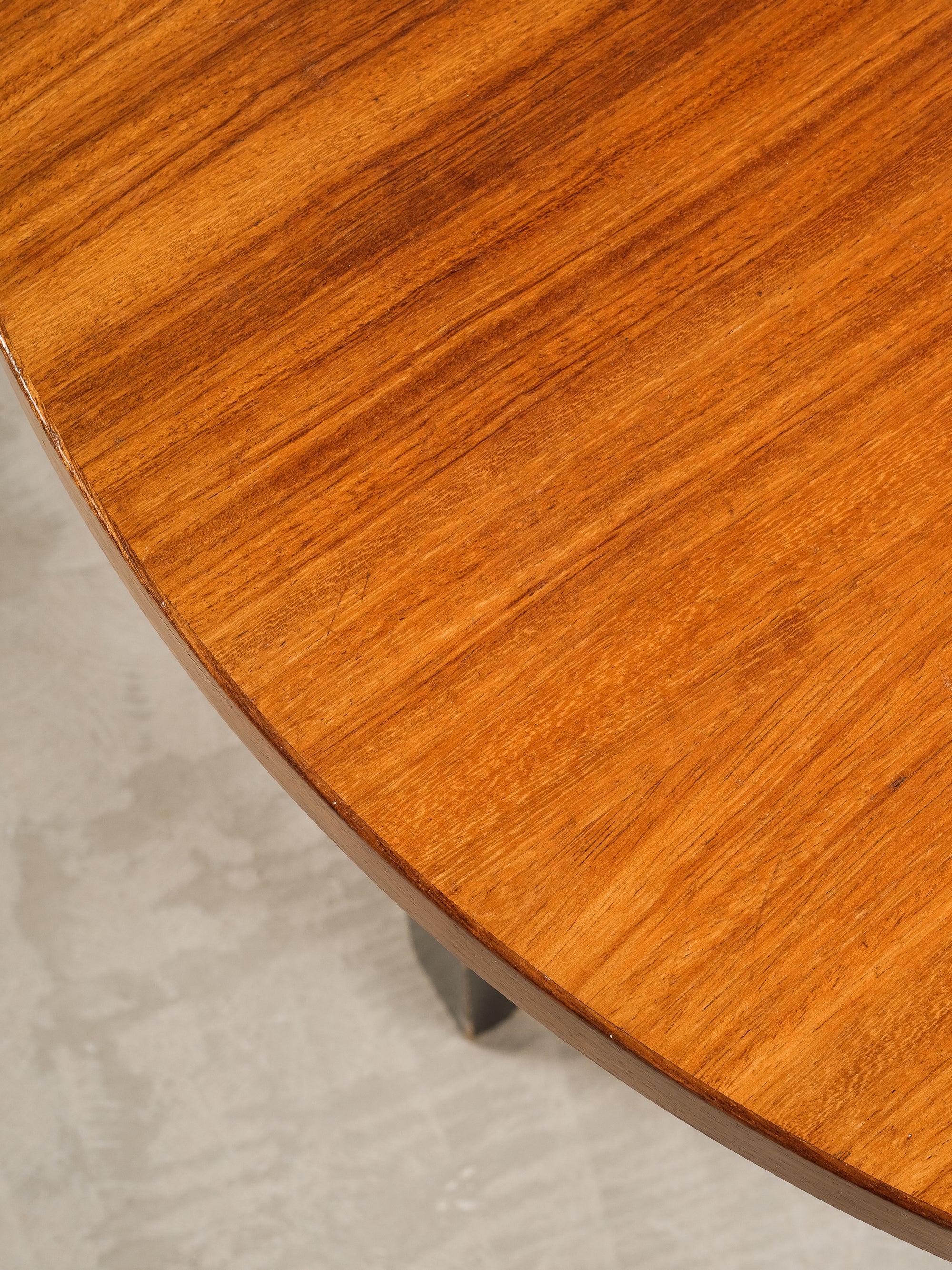 Mahogany Model 90 A Round Dining Table by Alvar Aalto for Artek, 1950s