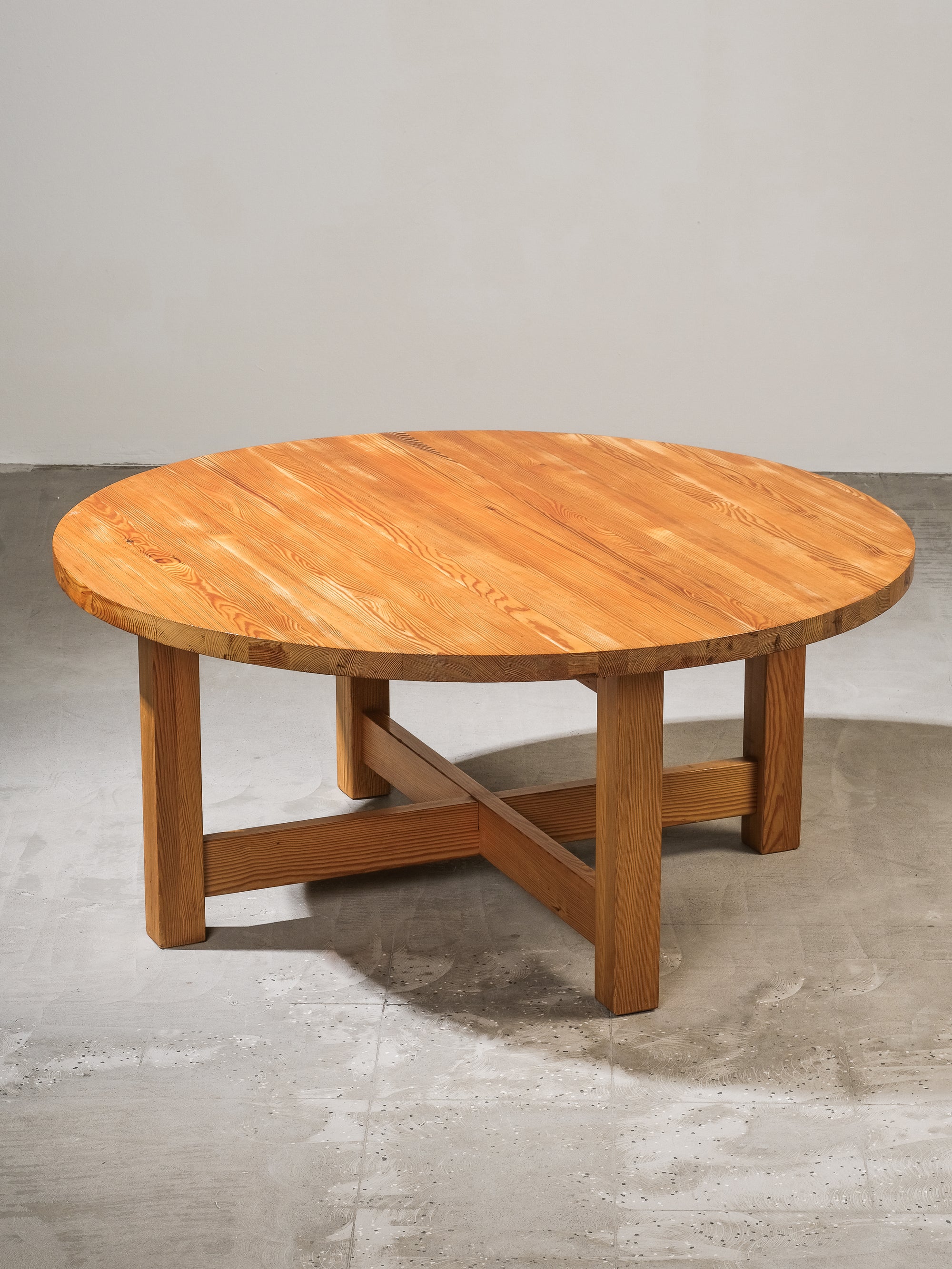 Swedish Round Solid Pine Coffee Table, 1970s