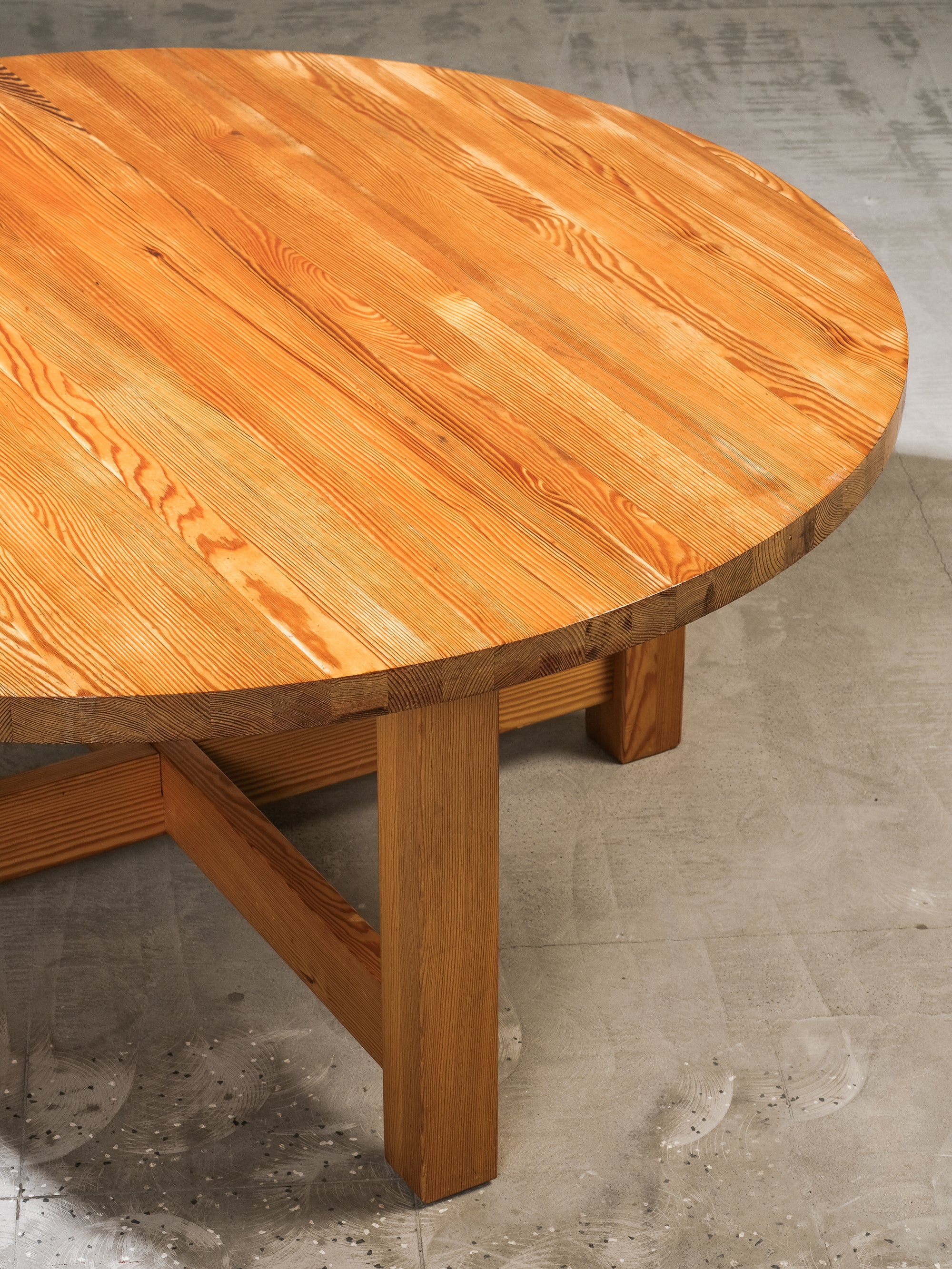 Swedish Round Solid Pine Coffee Table, 1970s