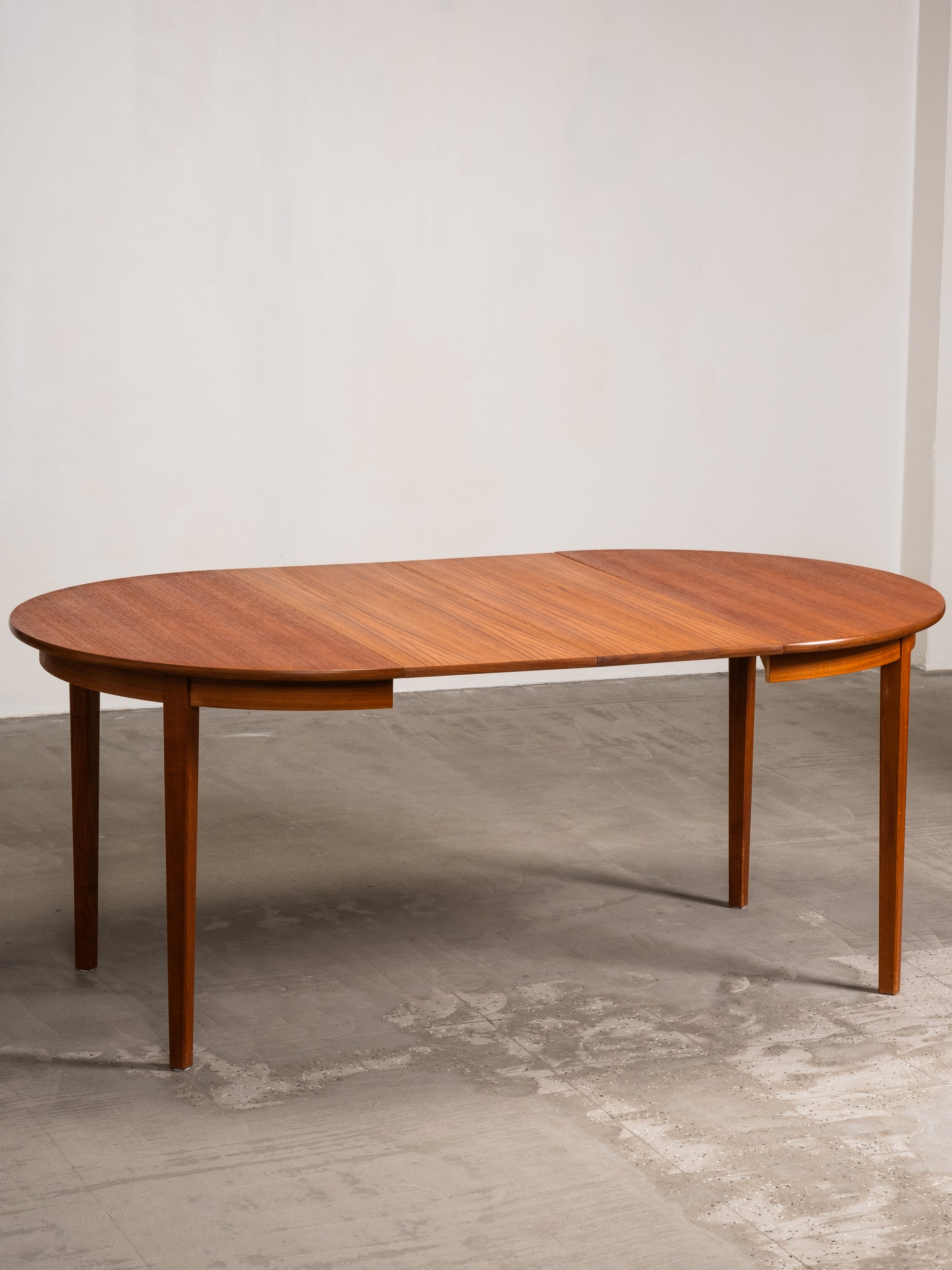 Round Extendable Teak Dining Table, Sweden, 1960s