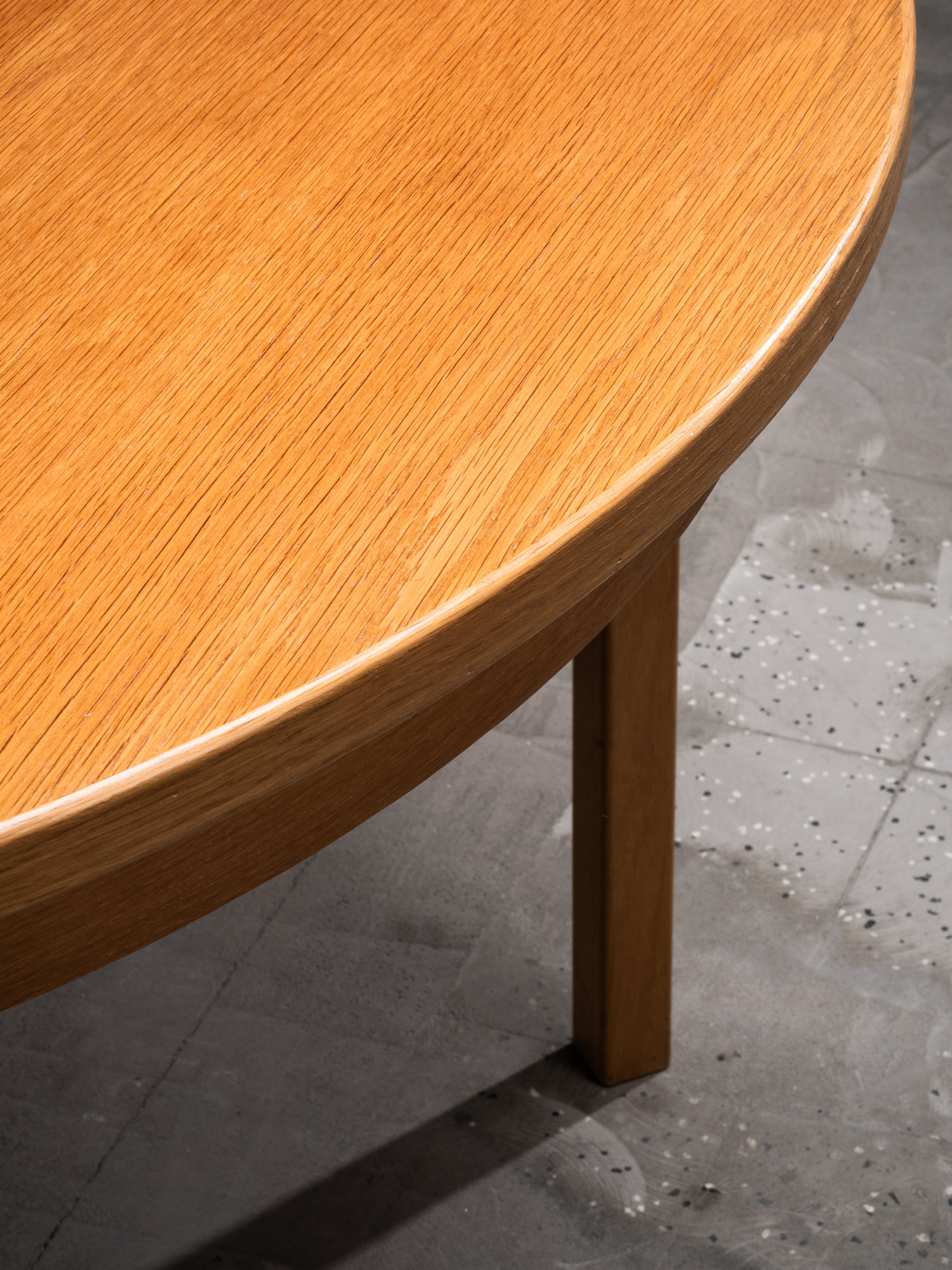 Scandinavian Round Oak Extendable Dining Table, 1960s