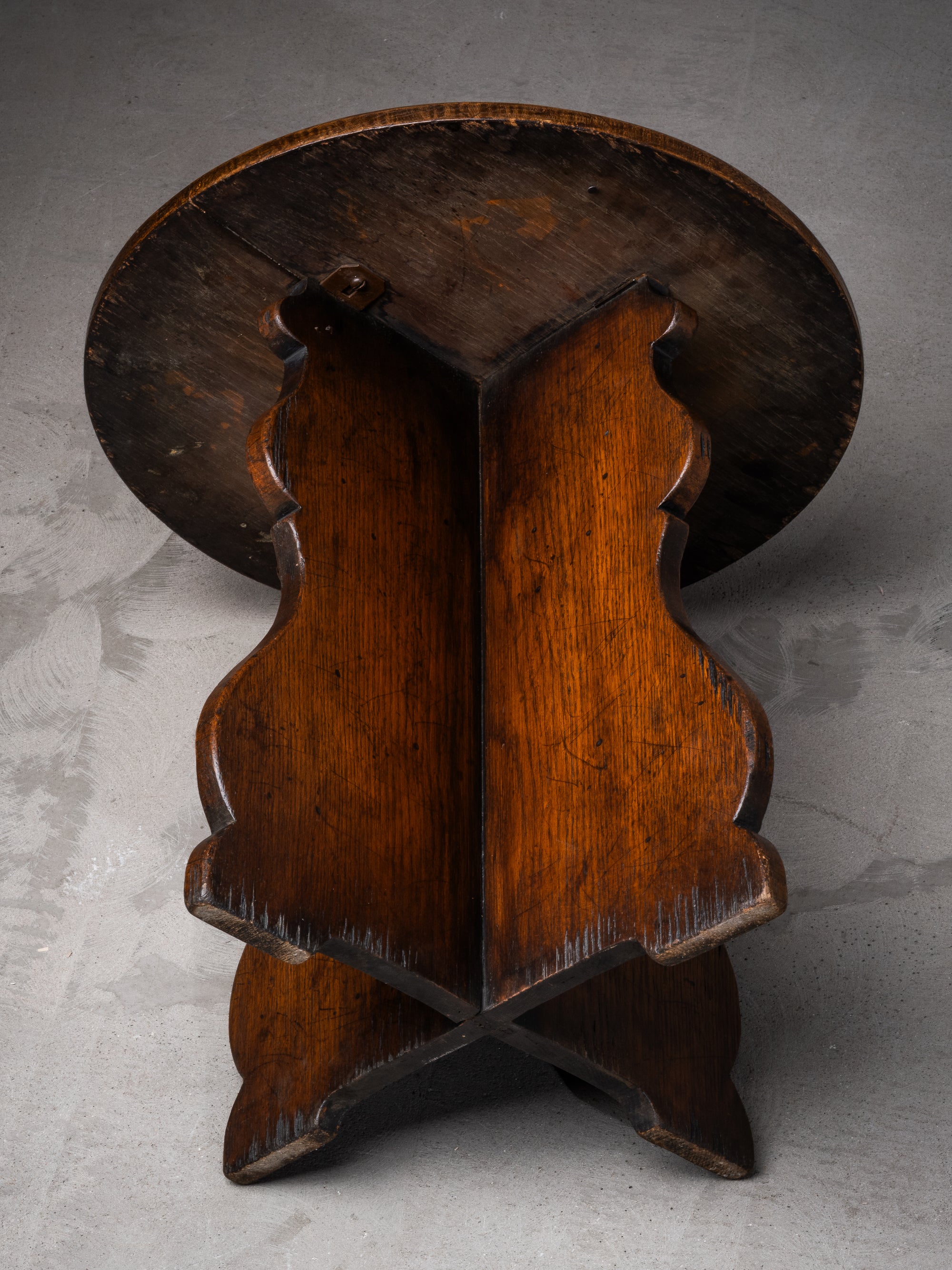 Scandinavian Arts &amp; Crafts Oak Side Table, Early 20th Century