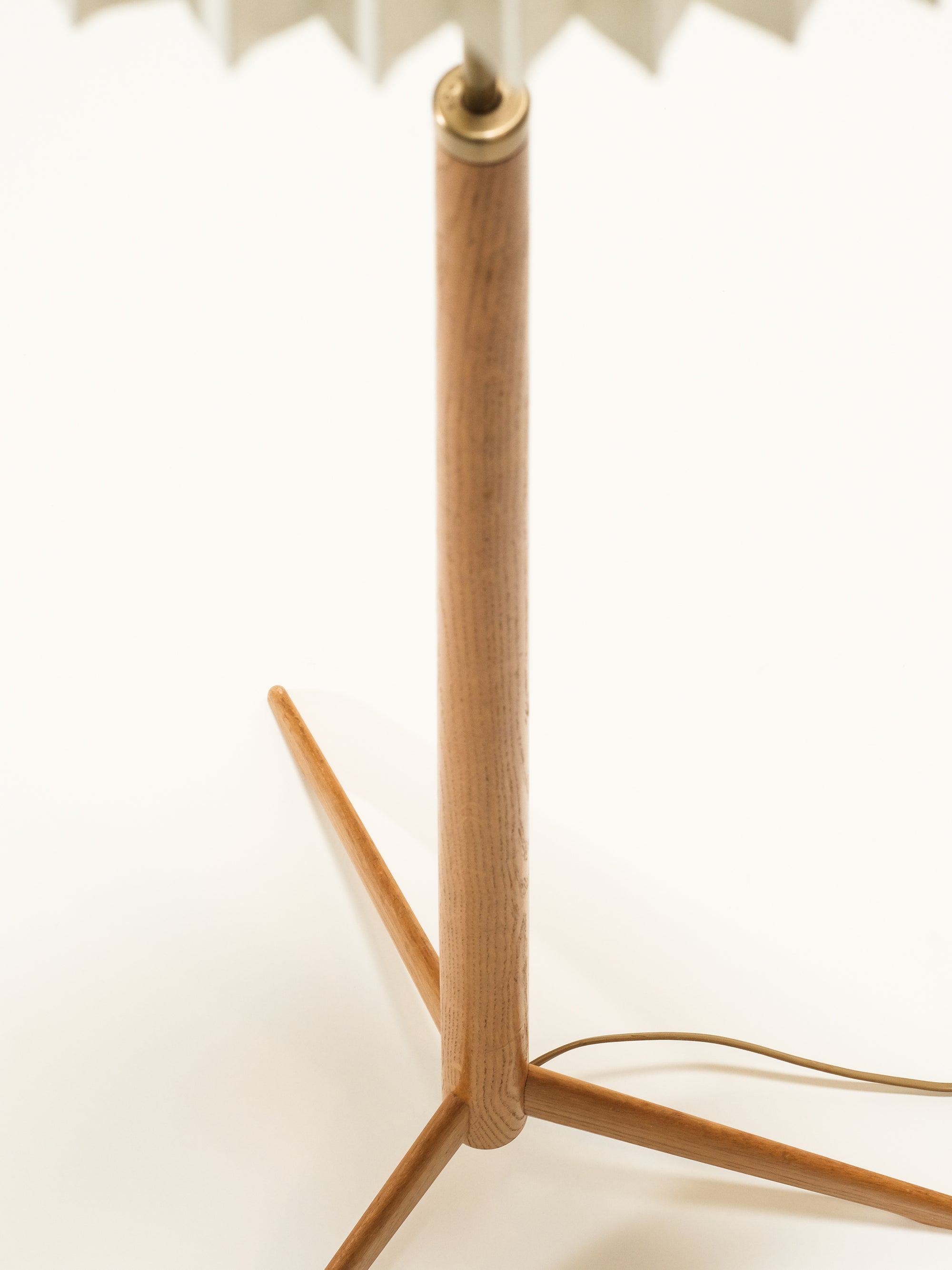 Oak &amp; Brass Rocket Floor Lamp Model G-34 by Bergboms, 1950s