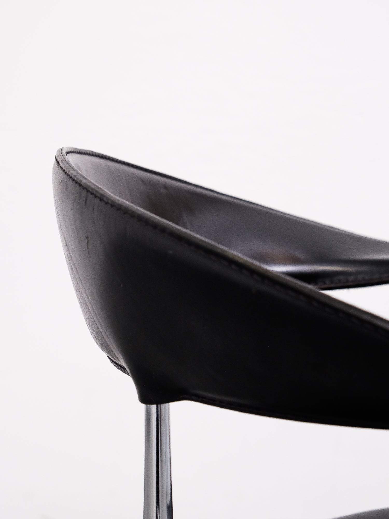 P40 Armchair by Giancarlo Vegni &amp; Gianfranco Gualtierotti for Fasem, 1980s