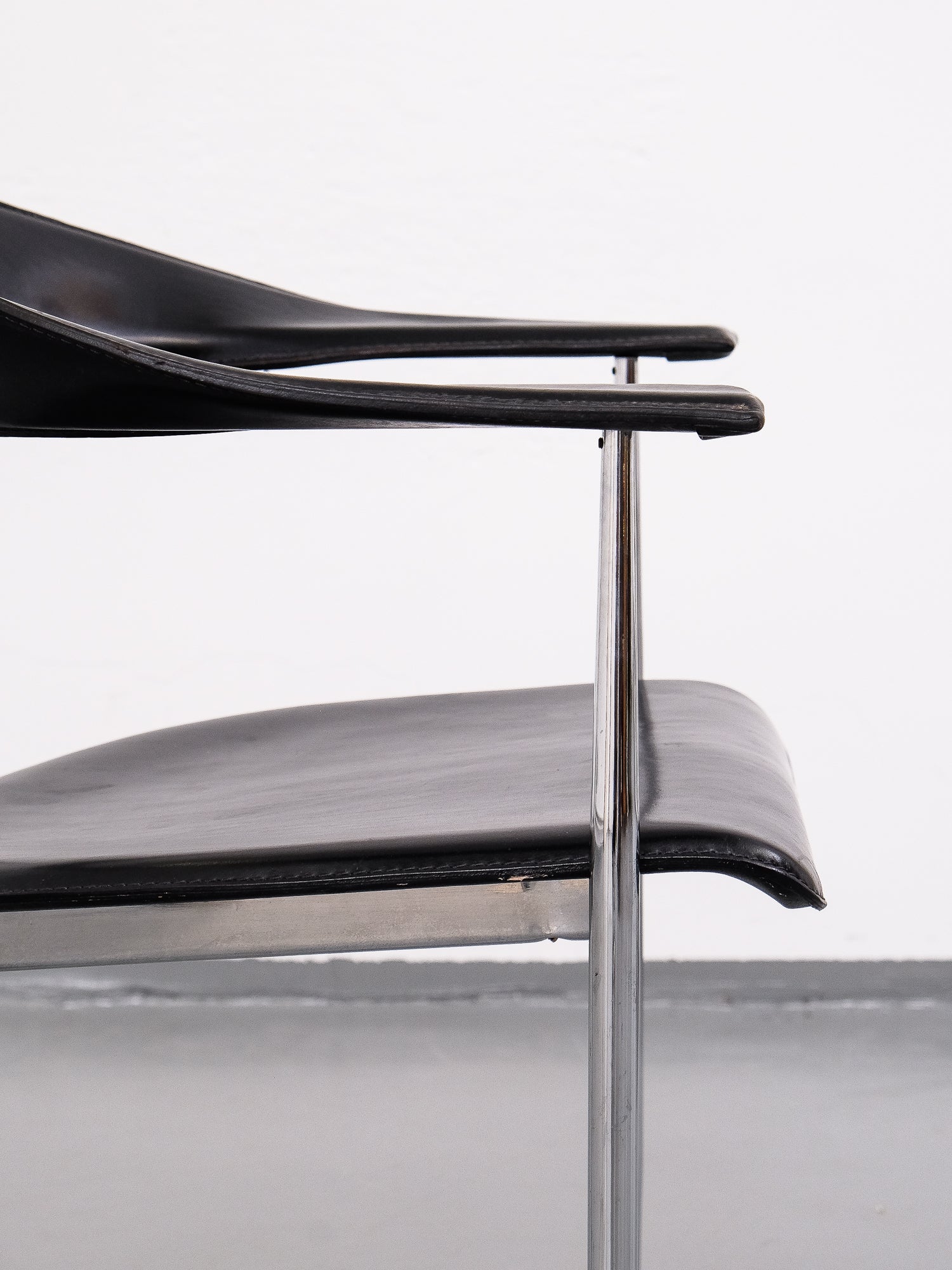 P40 Armchair by Giancarlo Vegni &amp; Gianfranco Gualtierotti for Fasem, 1980s