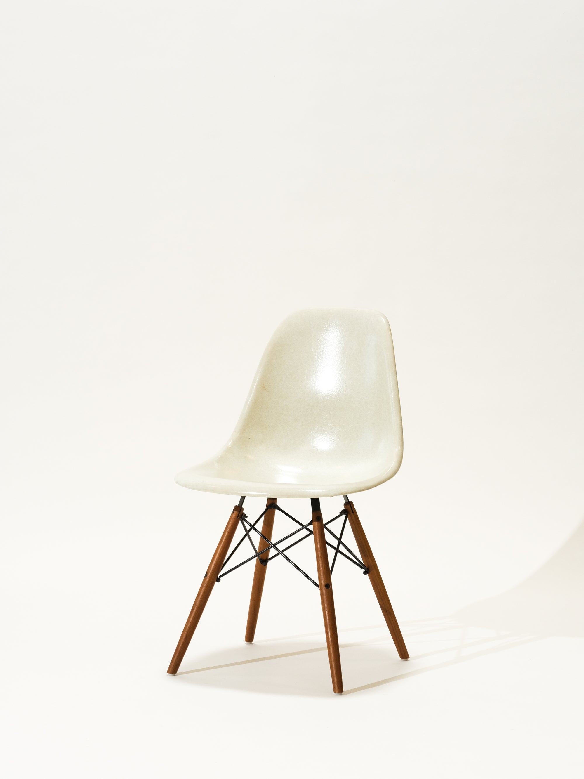 Original DSW Fiberglass Side Chair by Charles &amp; Ray Eames for Herman Miller