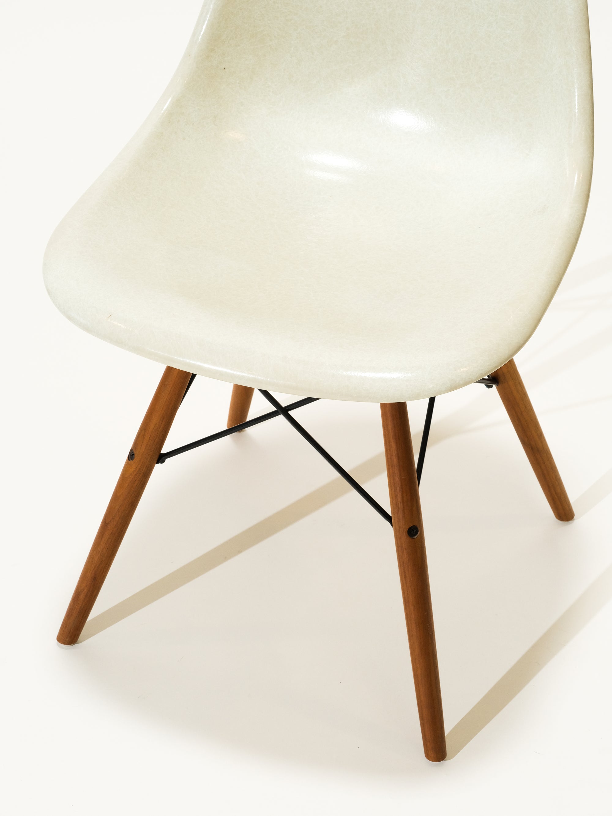 Original DSW Fiberglass Side Chair by Charles &amp; Ray Eames for Herman Miller