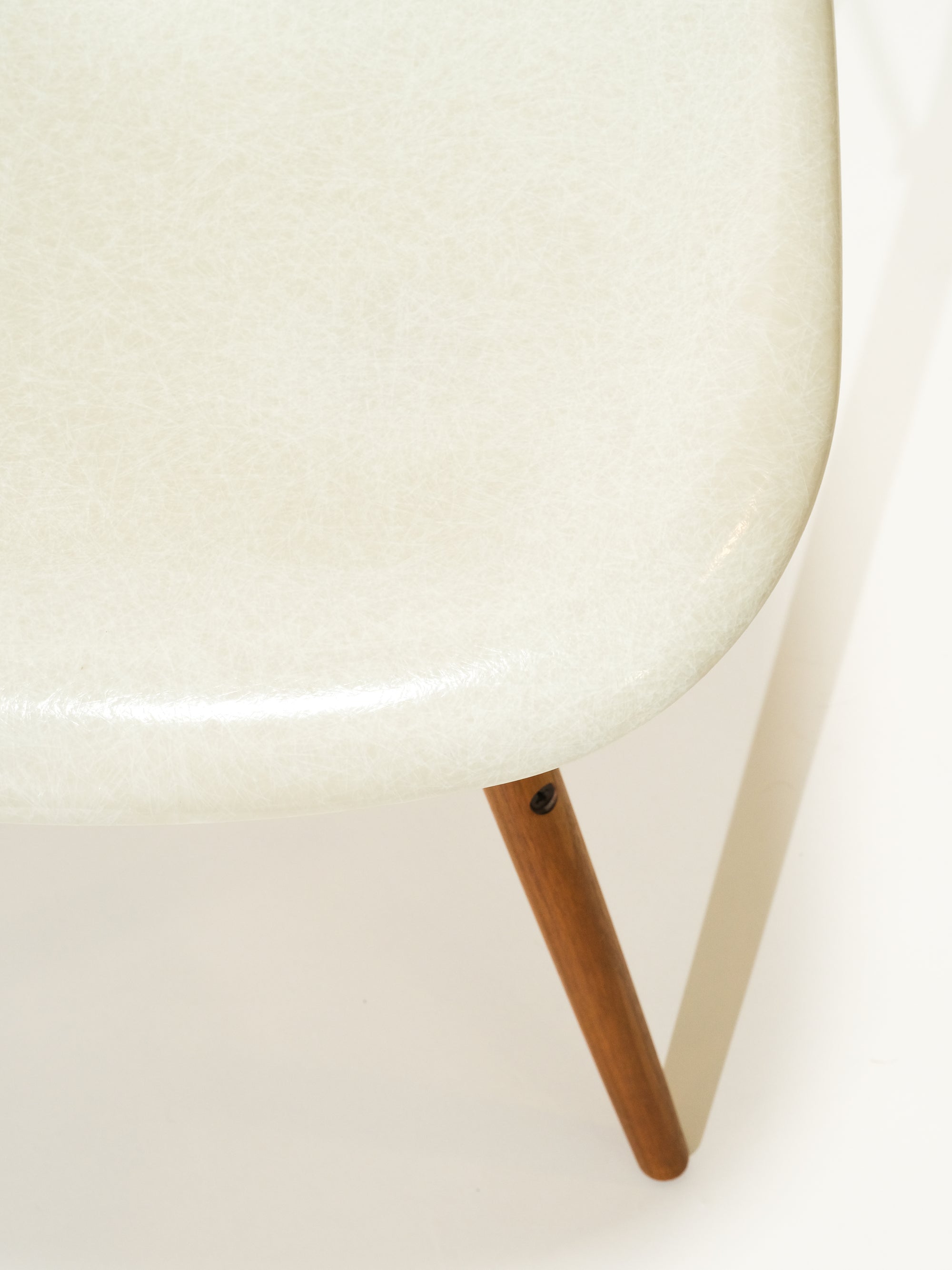 Original DSW Fiberglass Side Chair by Charles &amp; Ray Eames for Herman Miller