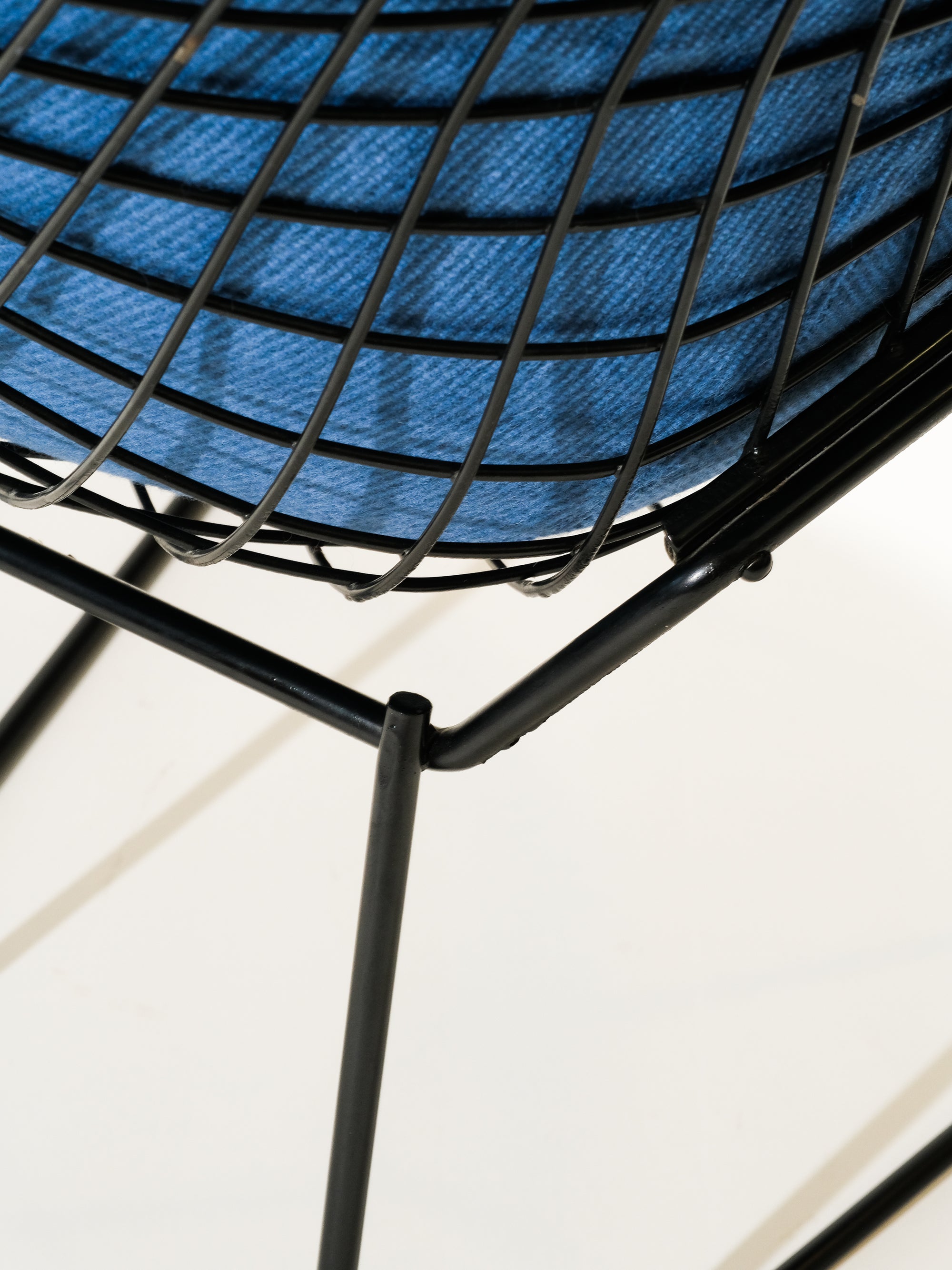 Diamond Chair by Harry Bertoia