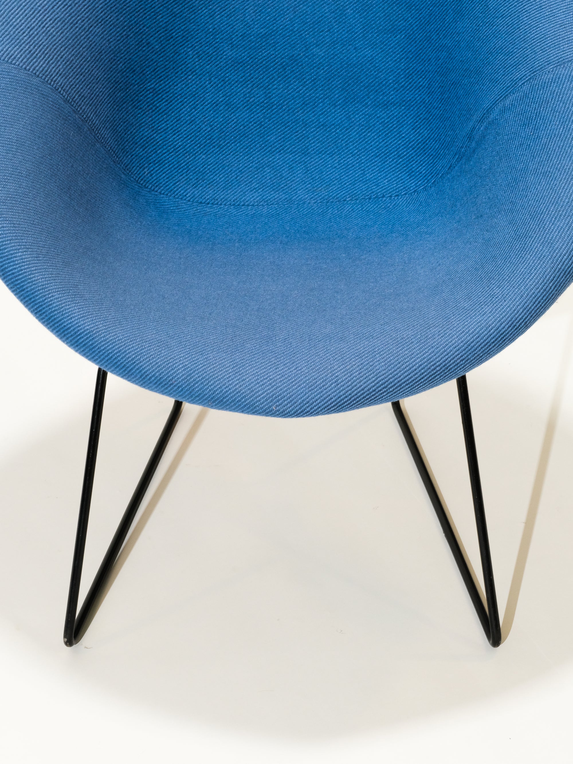 Diamond Chair by Harry Bertoia