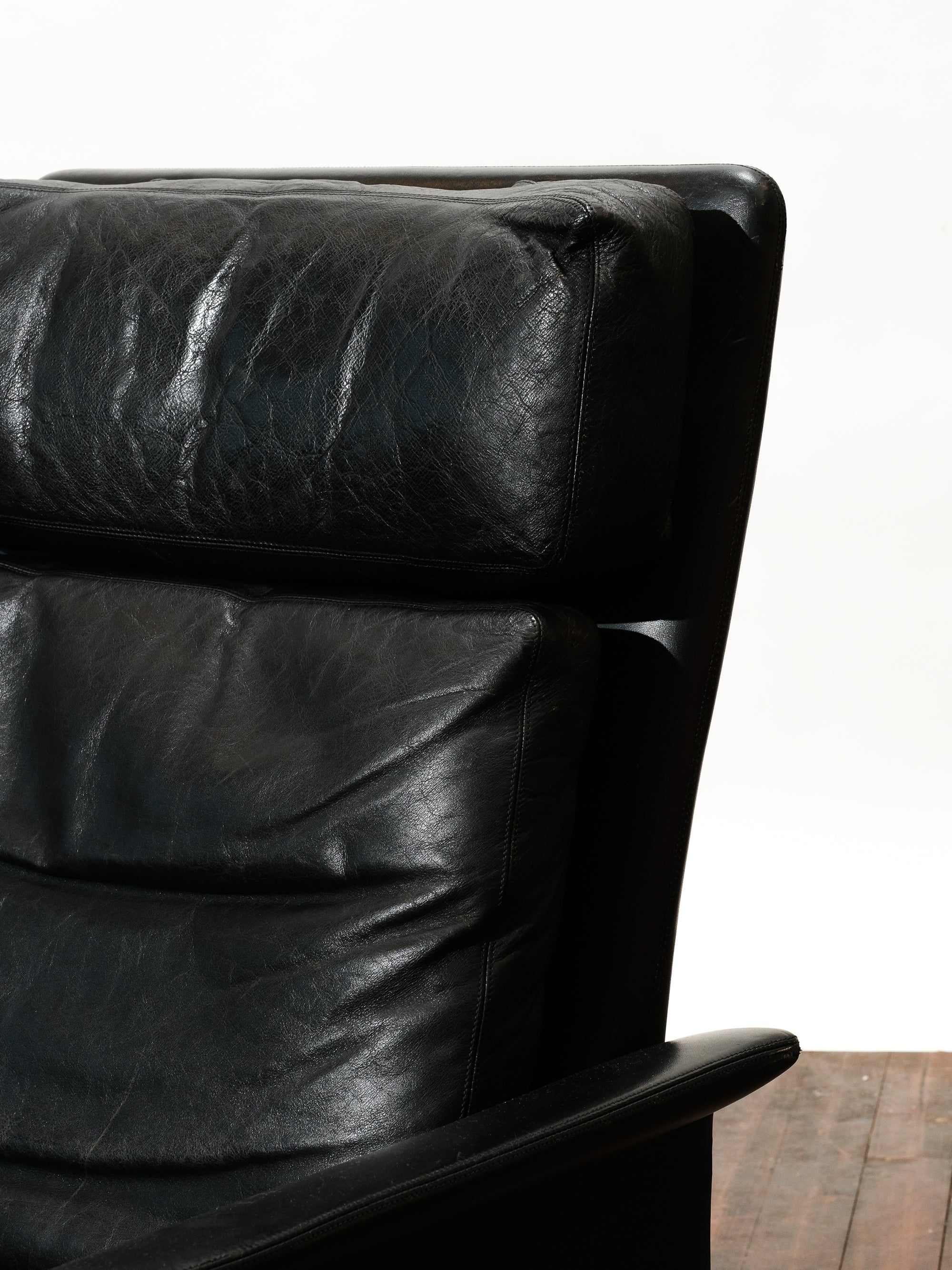 Hans Olsen High-Back Lounge Chair Model 500 Produced by C/S Møbler, Denmark, 1960s