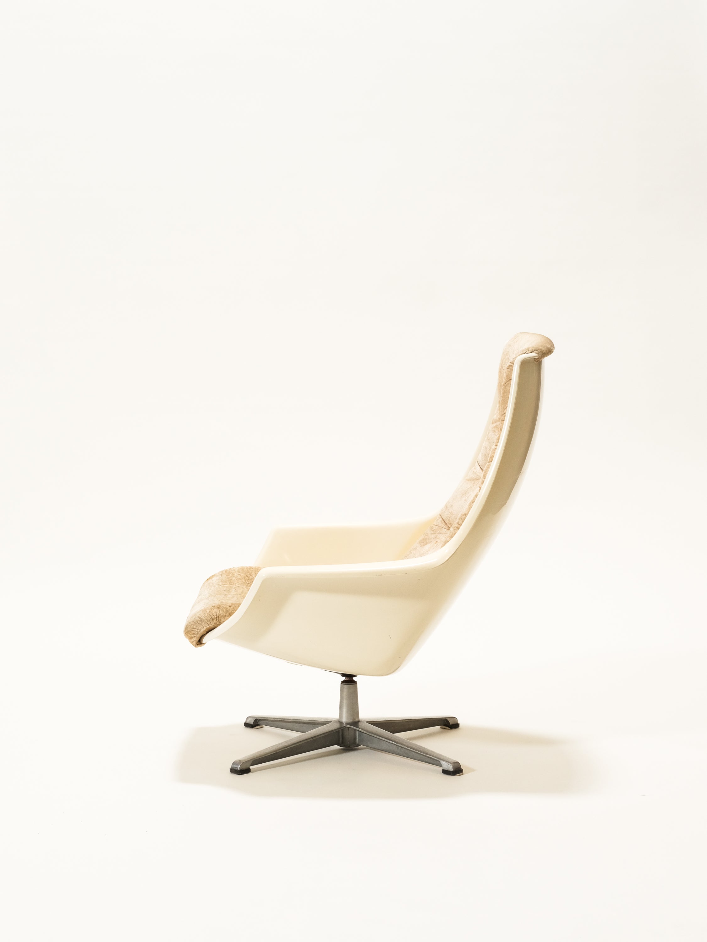 Swivel Lounge Chair Model "Planet" by Ikea, 1973