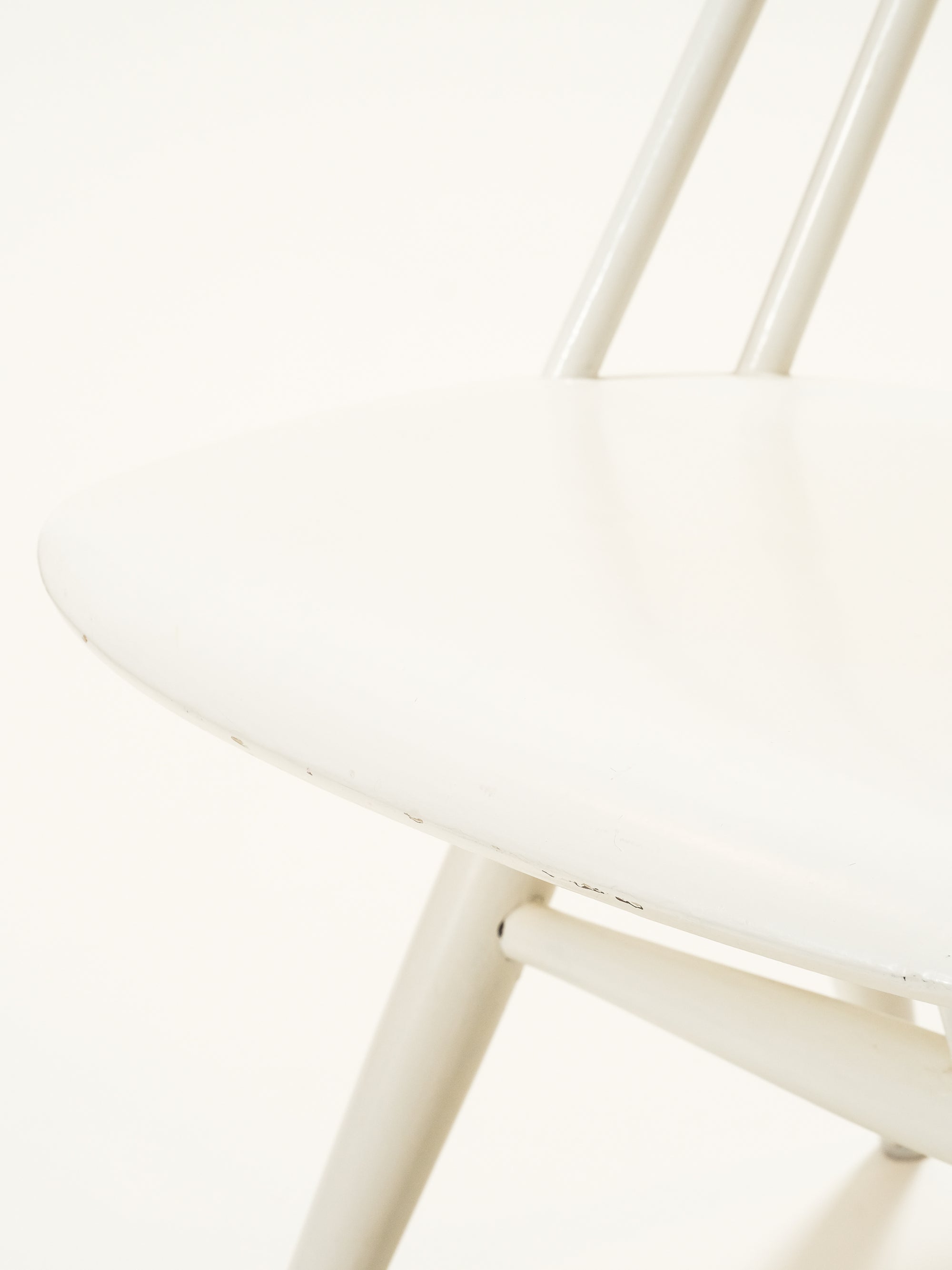 Mid-Century White &quot;Mademoiselle&quot; Chair by Ilmari Tapiovaara