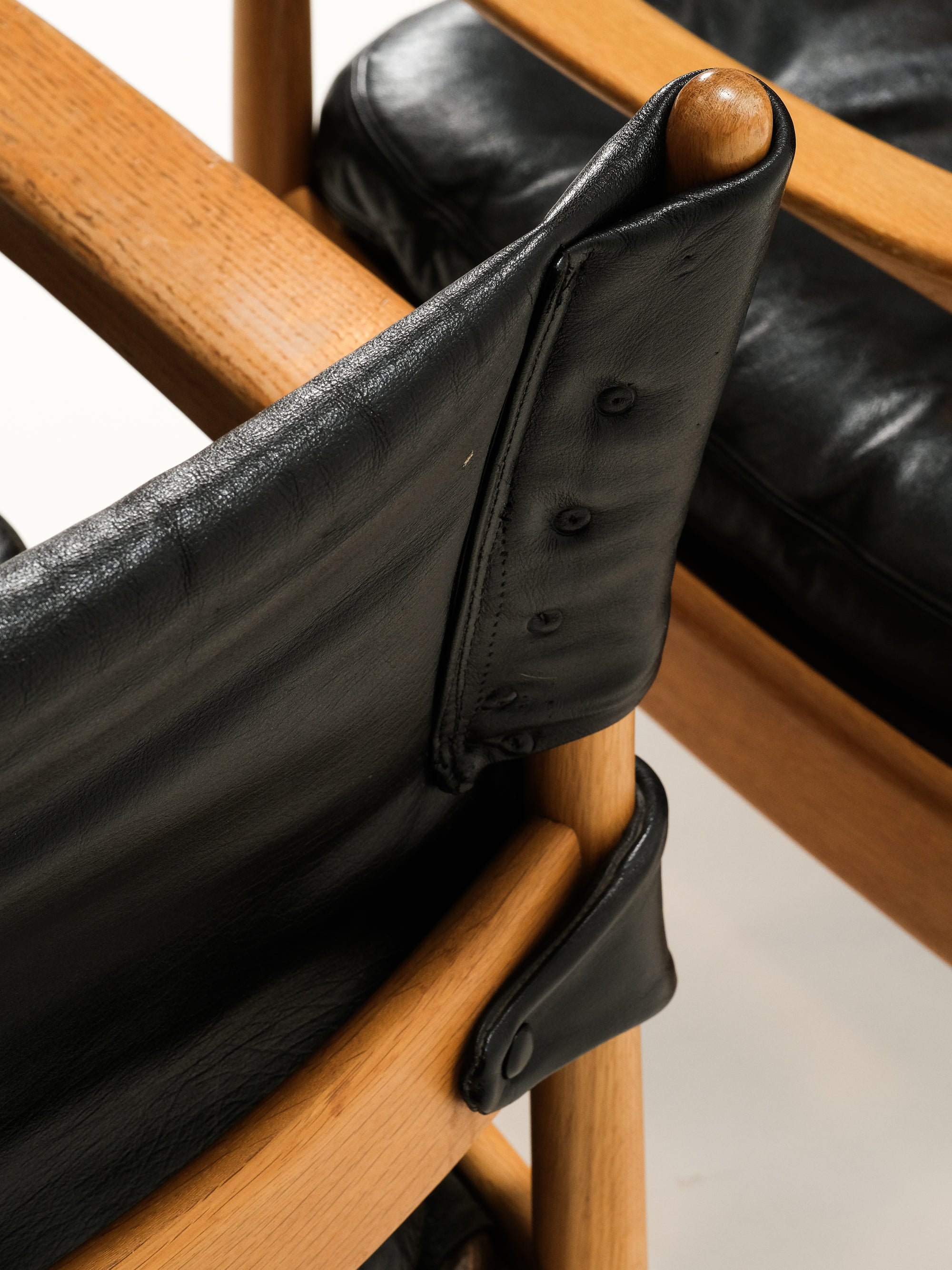 Pair of Oak &amp; Leather Easy Chairs by Gunnar Myrstrand for Källemo, Sweden, 1960s